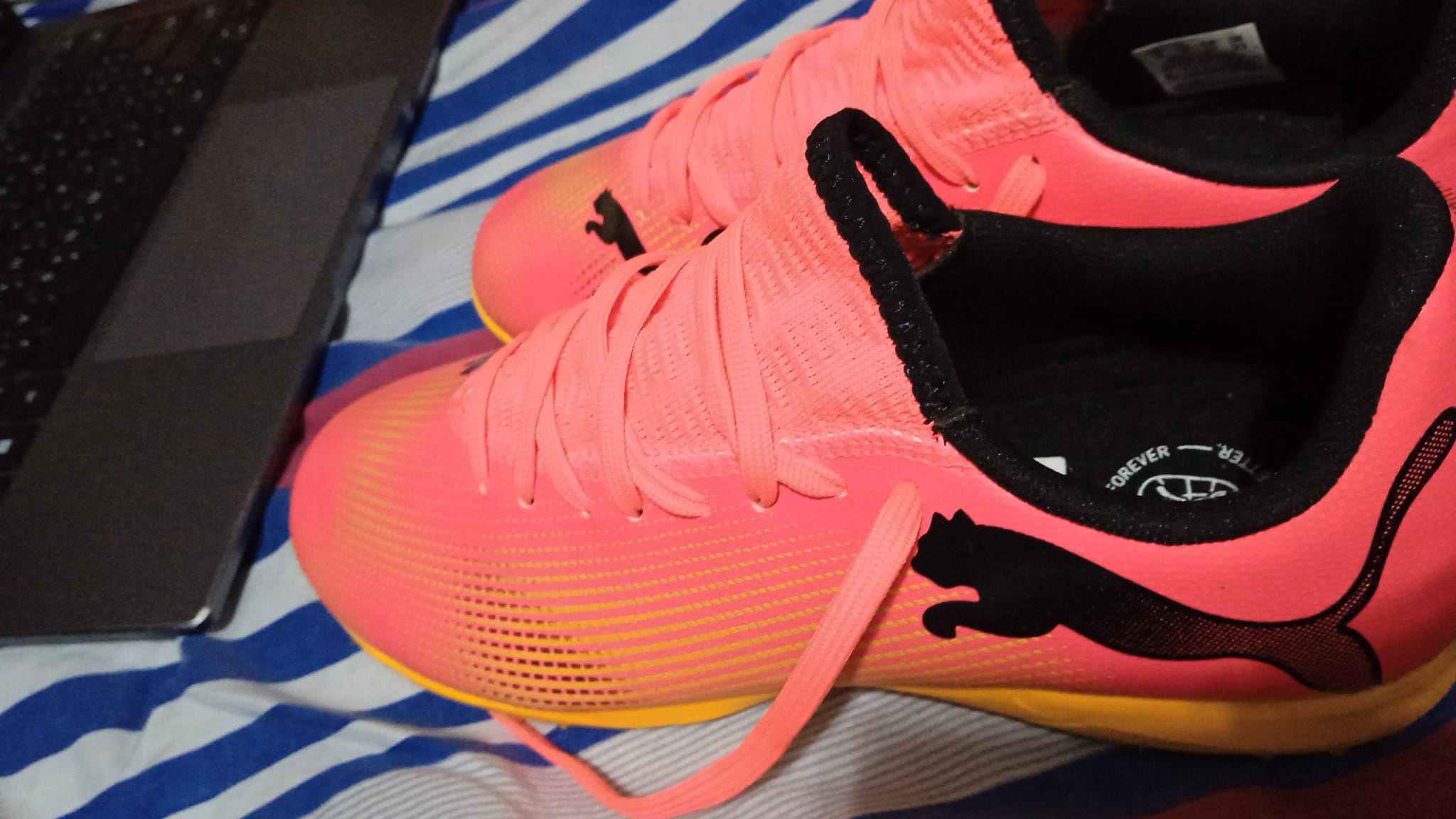 Puma boots for sale - Image 3