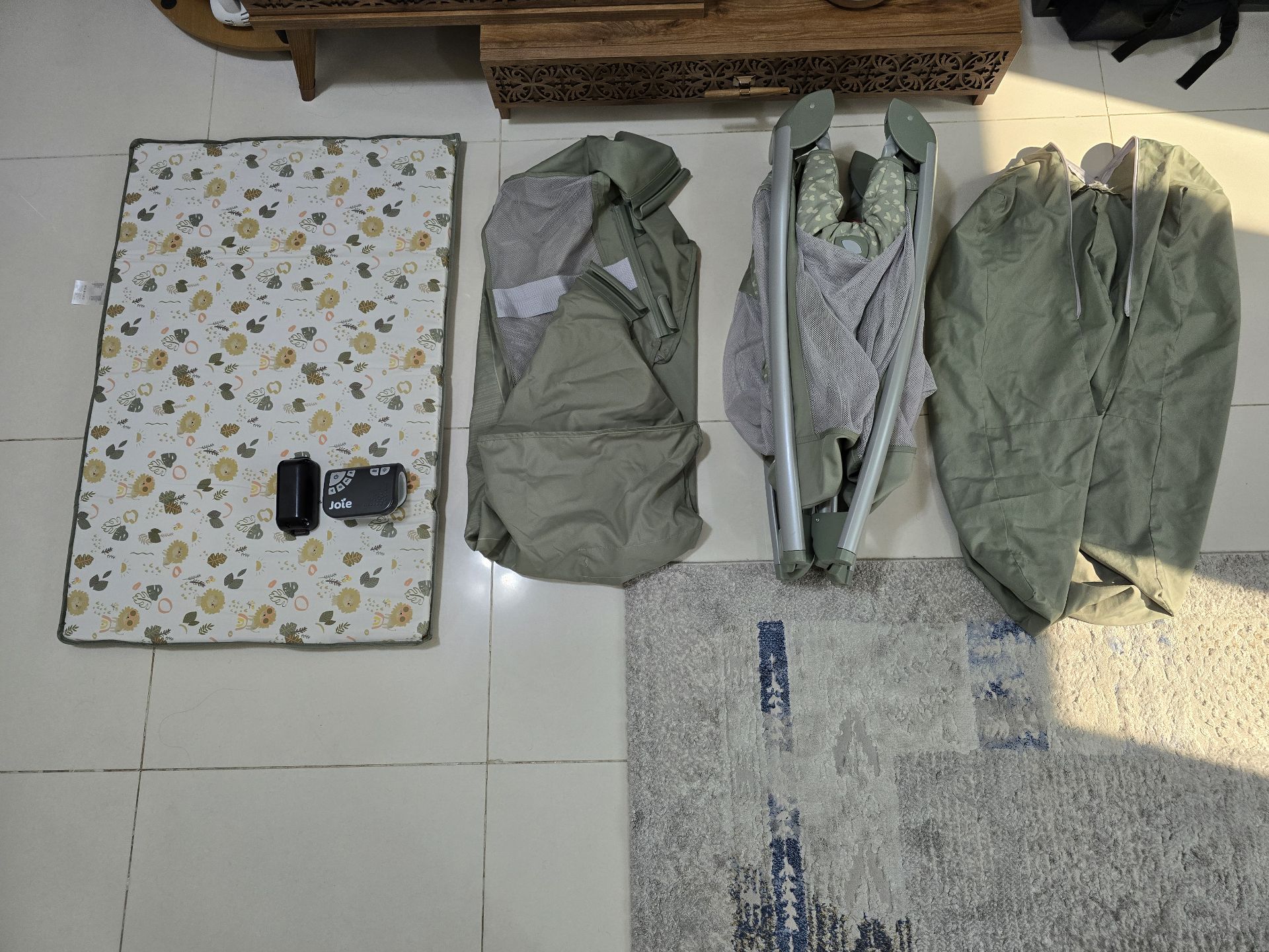 Joie travel cot + Changing unit + bouncer - Image 8