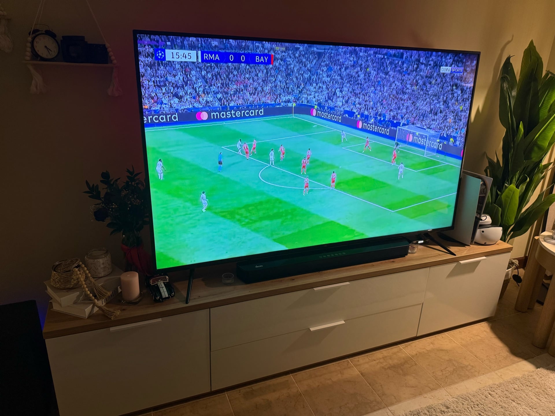 TCL 75" LED Smart TV - Image 3