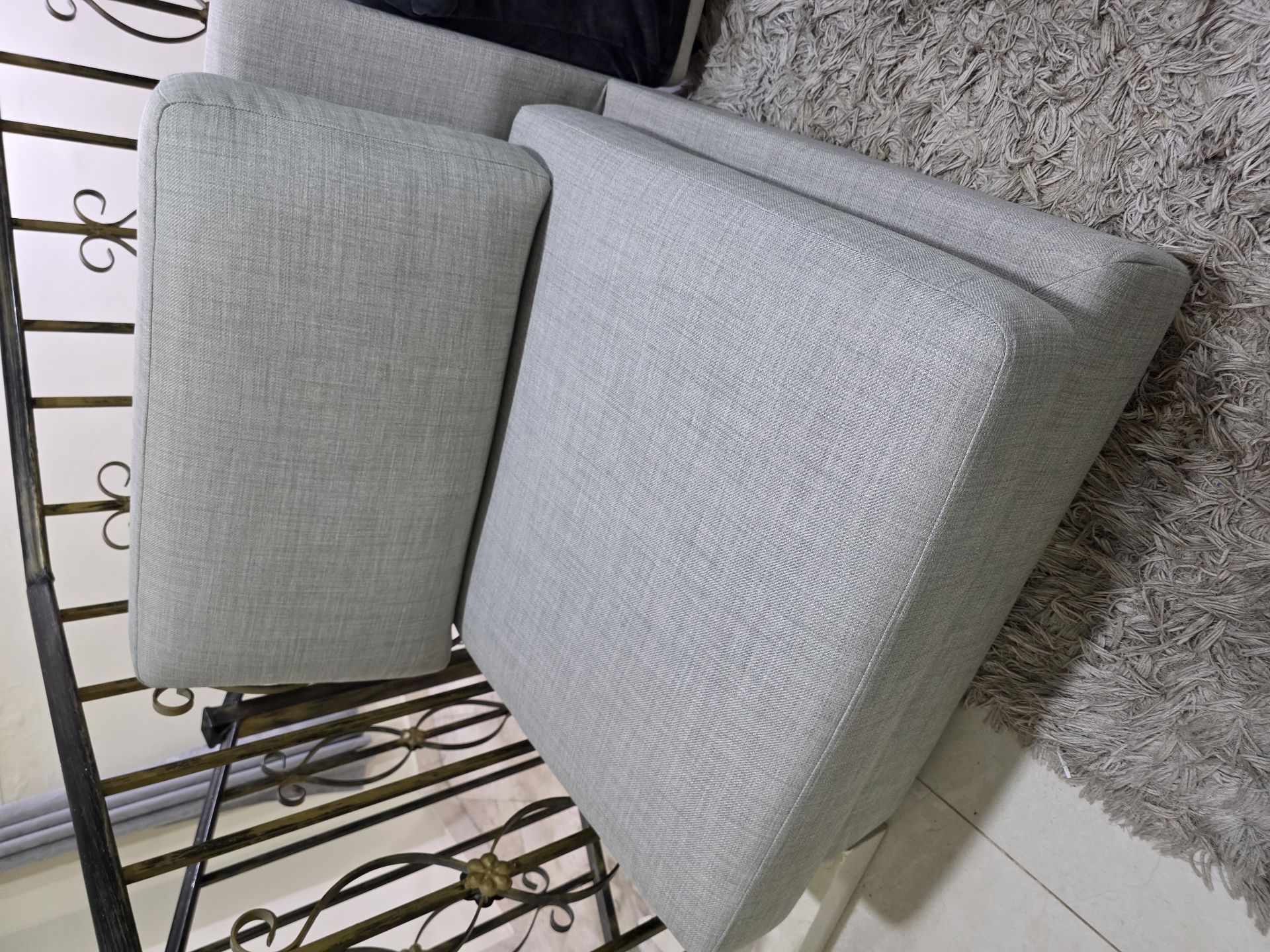 Single Sofa - Image 4