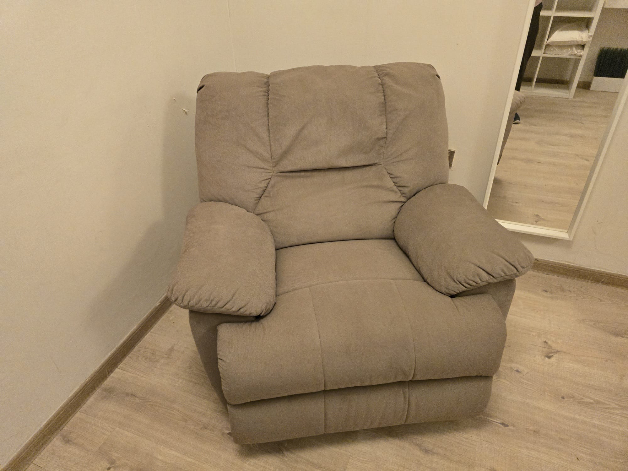 Saloon Furniture For sale - Image 9