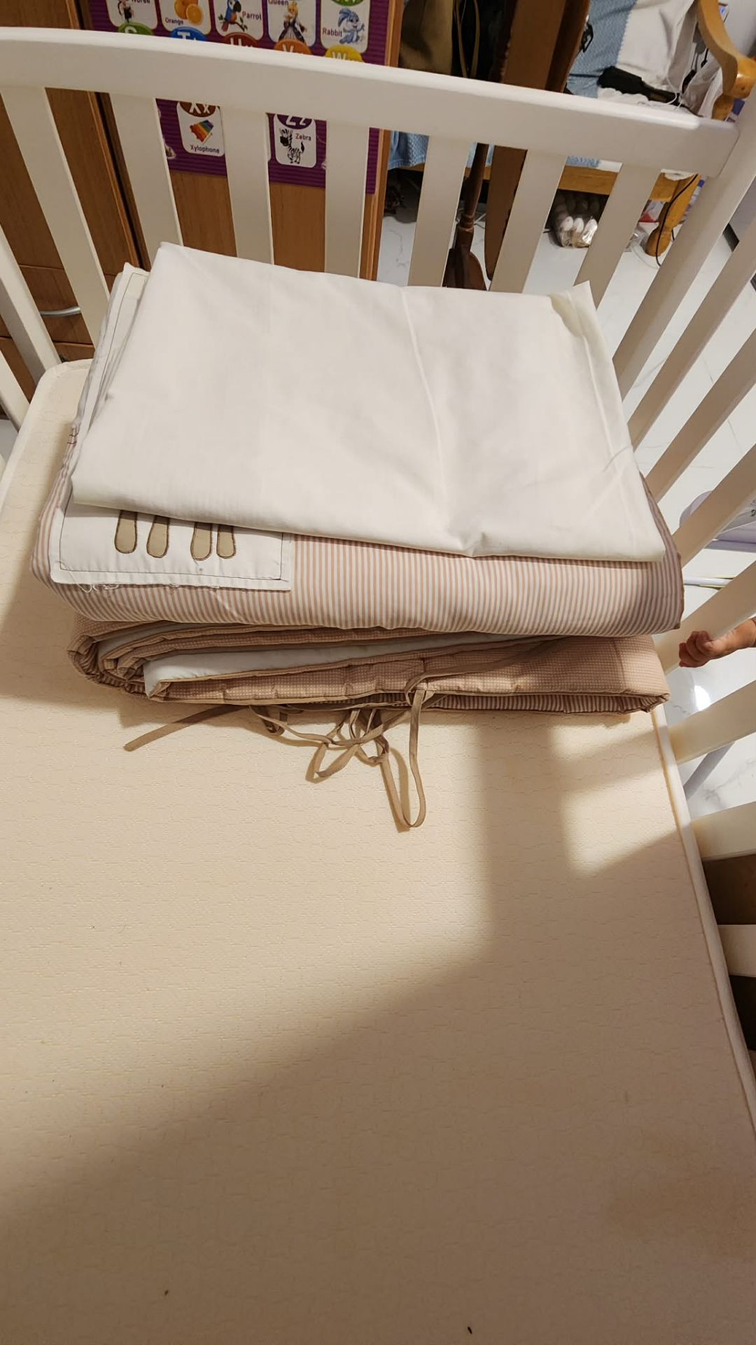 BABY CRIB FOR SALE! - Image 2