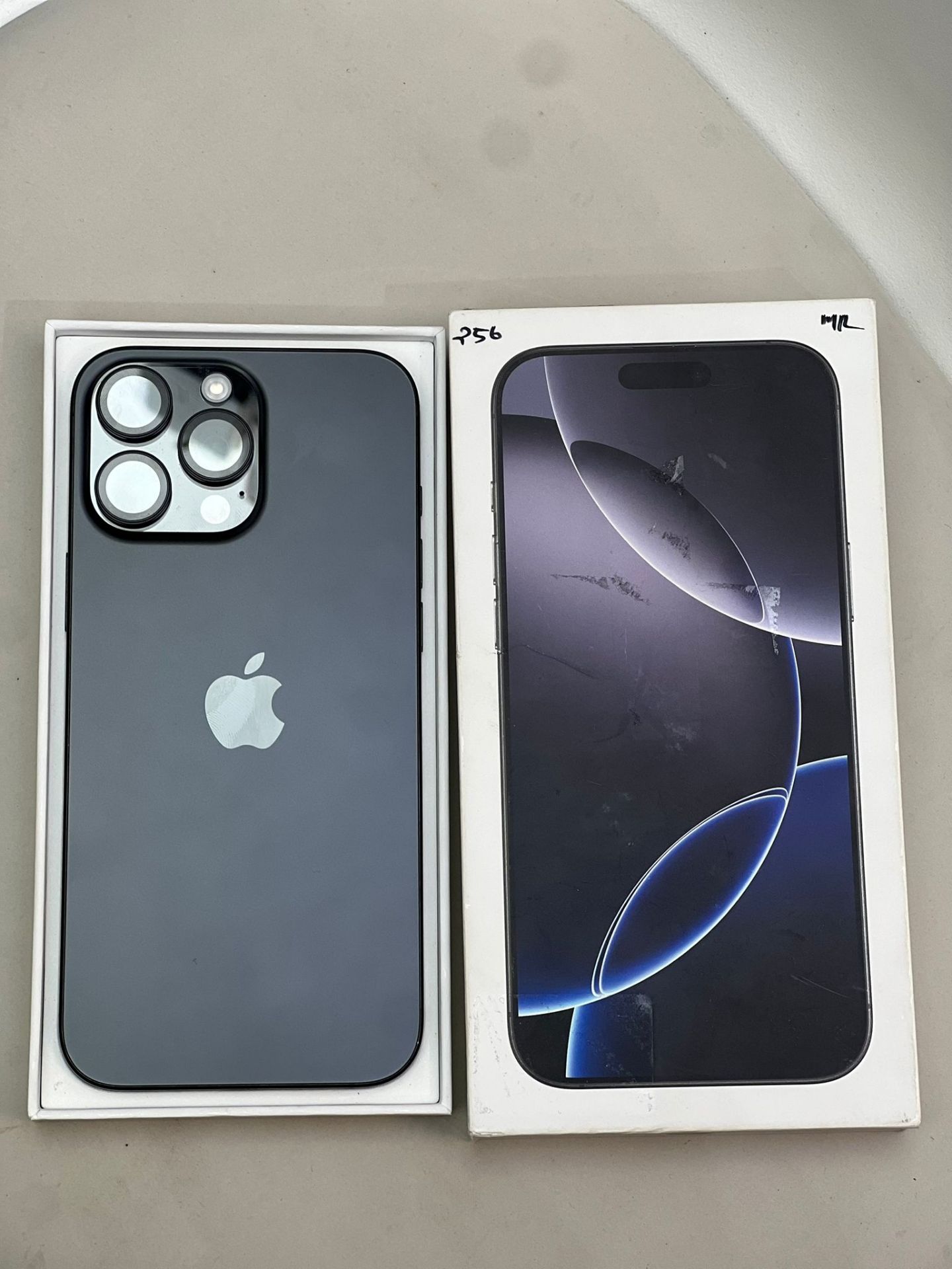 iPhone 16 promax black titanium 256gb - Image 1