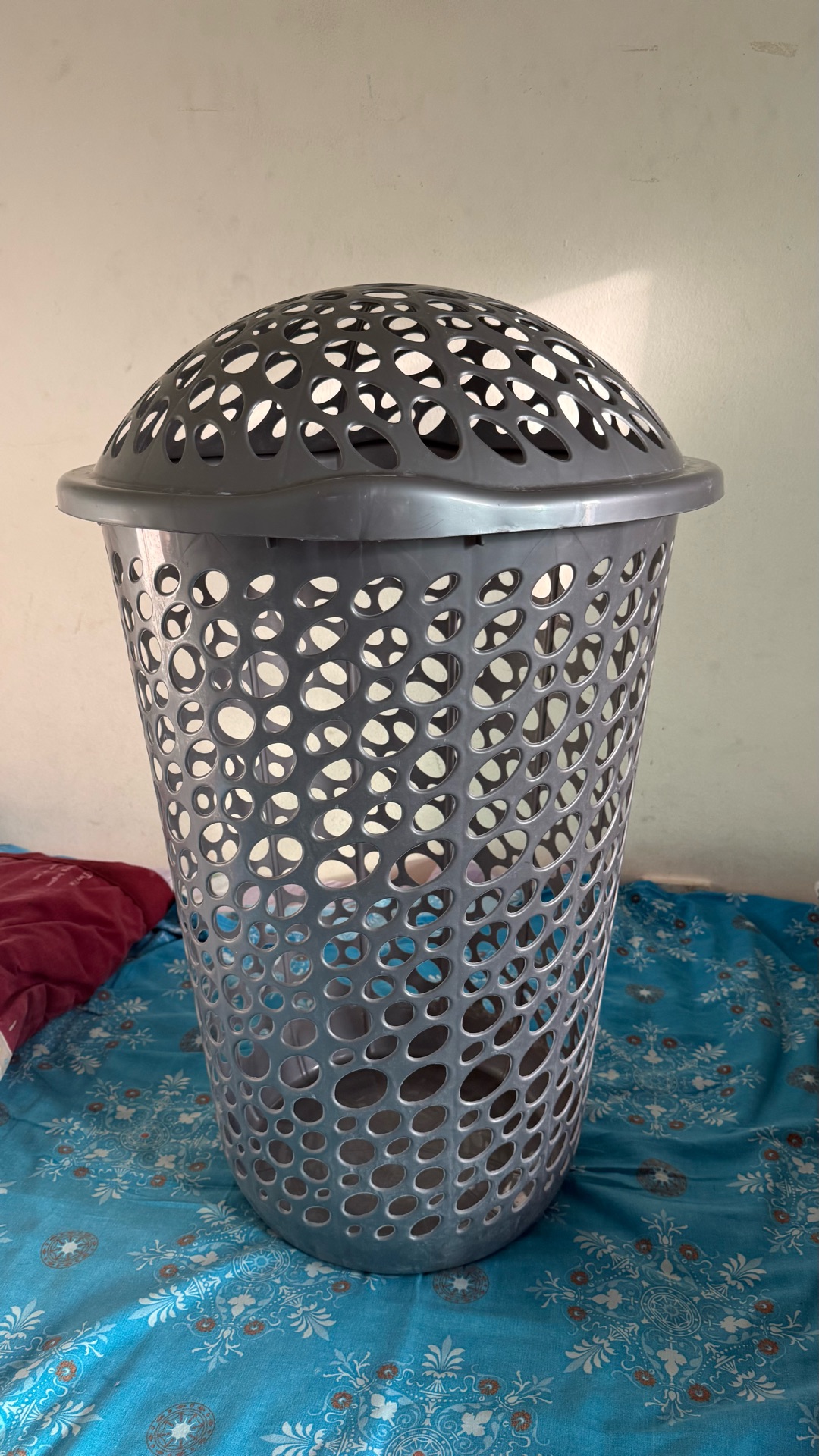 Laundry basket  - Image 3