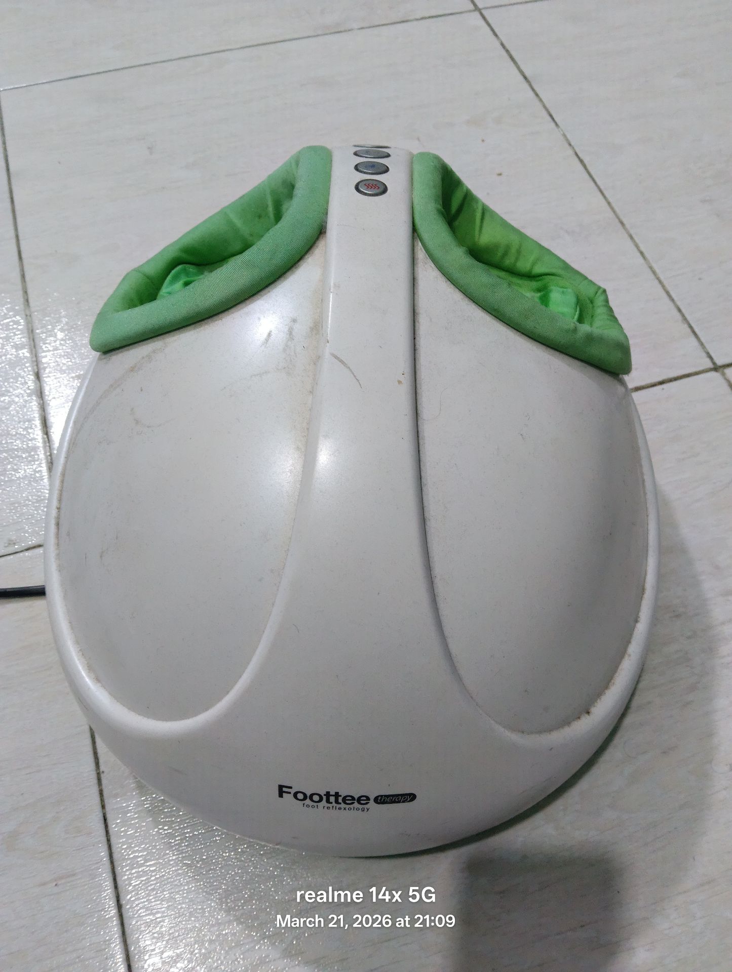 Foot massage - Image 4