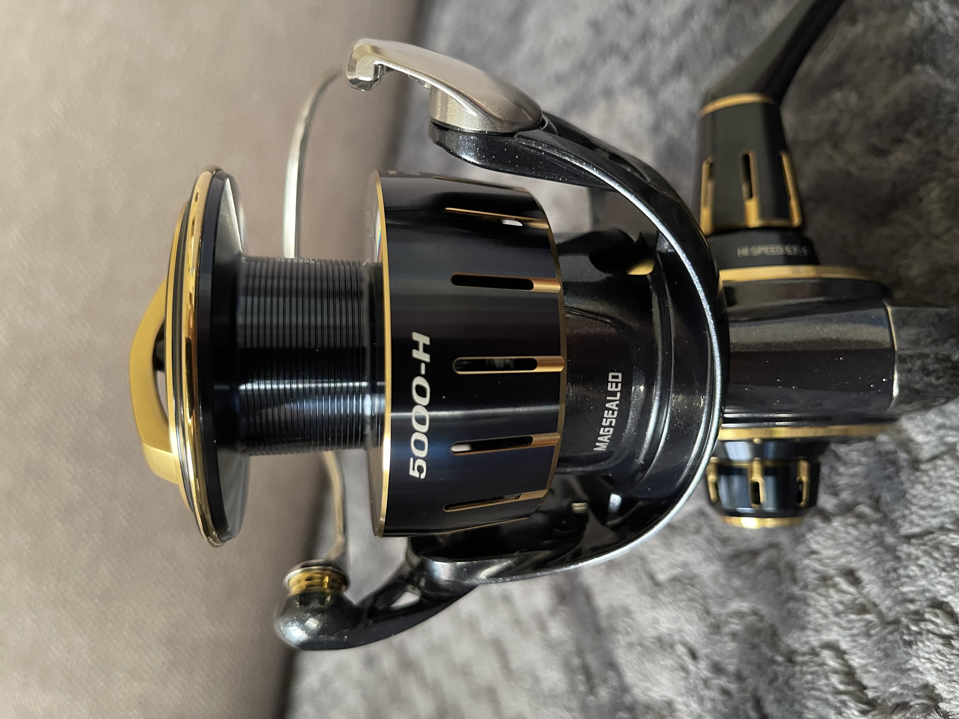 Shimano Twinpower XD and Daiwa Saltiga Fishing Reels - Image 3