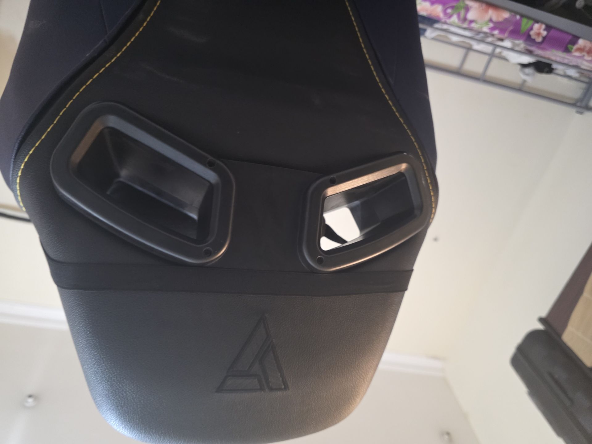 Gaming chair - Image 8