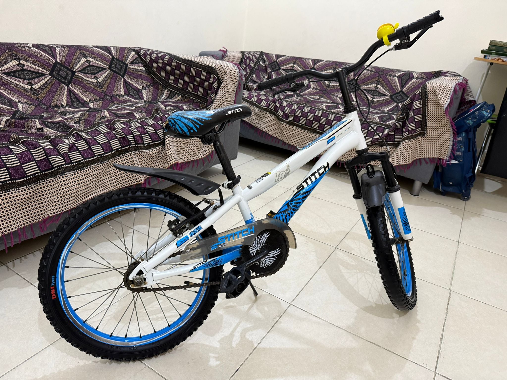 Boys’ bicycle suitable for ages 7 to 12 - Image 3