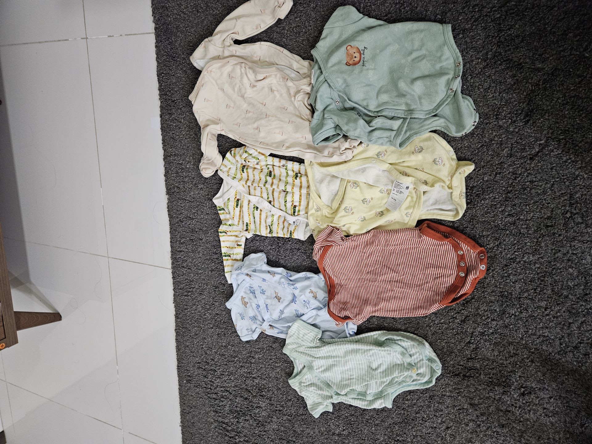 Chicco Lullaglide travel crib - Image 6