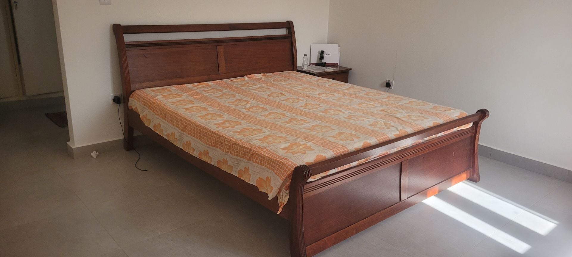 King Bed - Image 1
