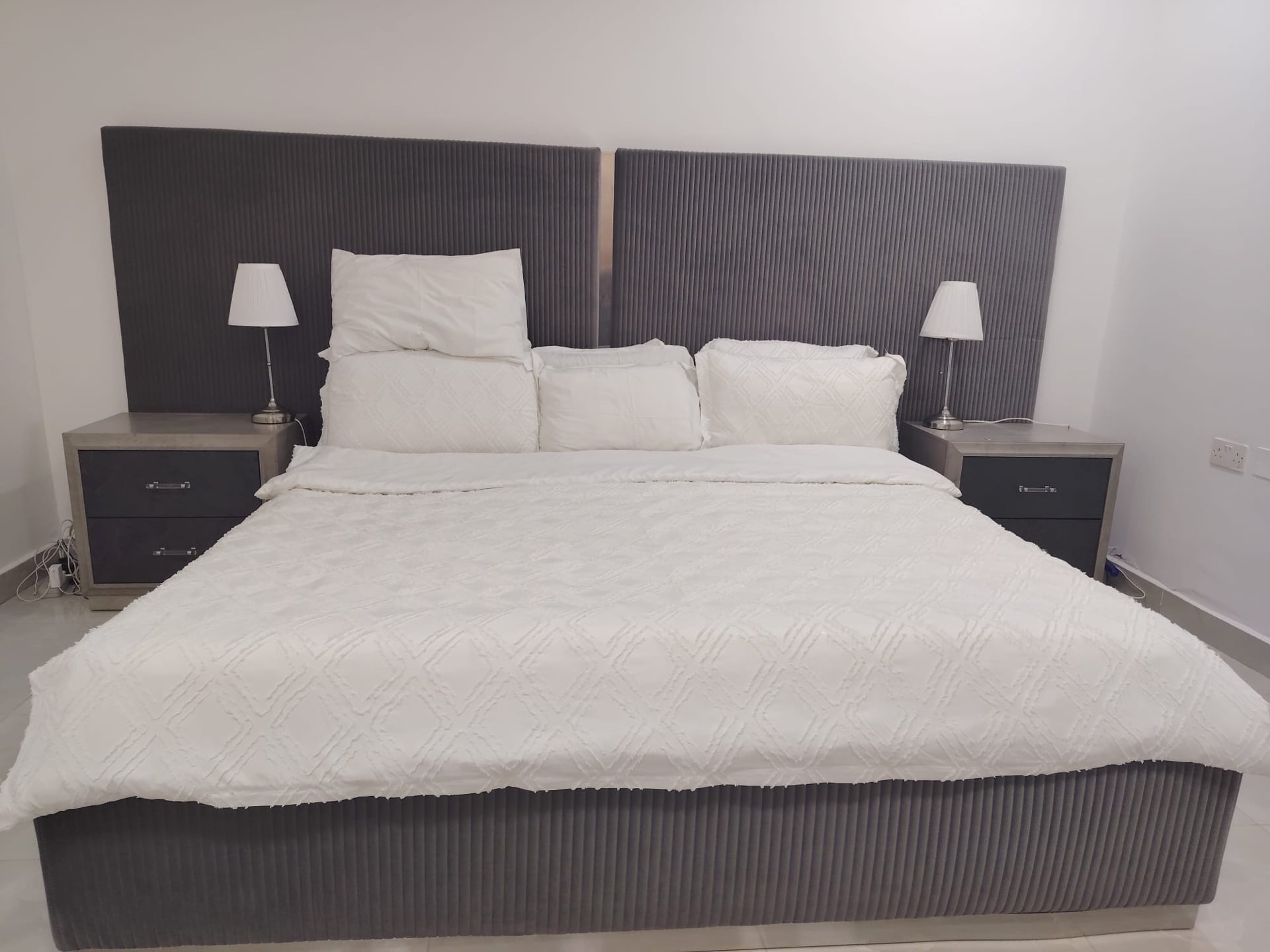 Bedroom Set - Image 1