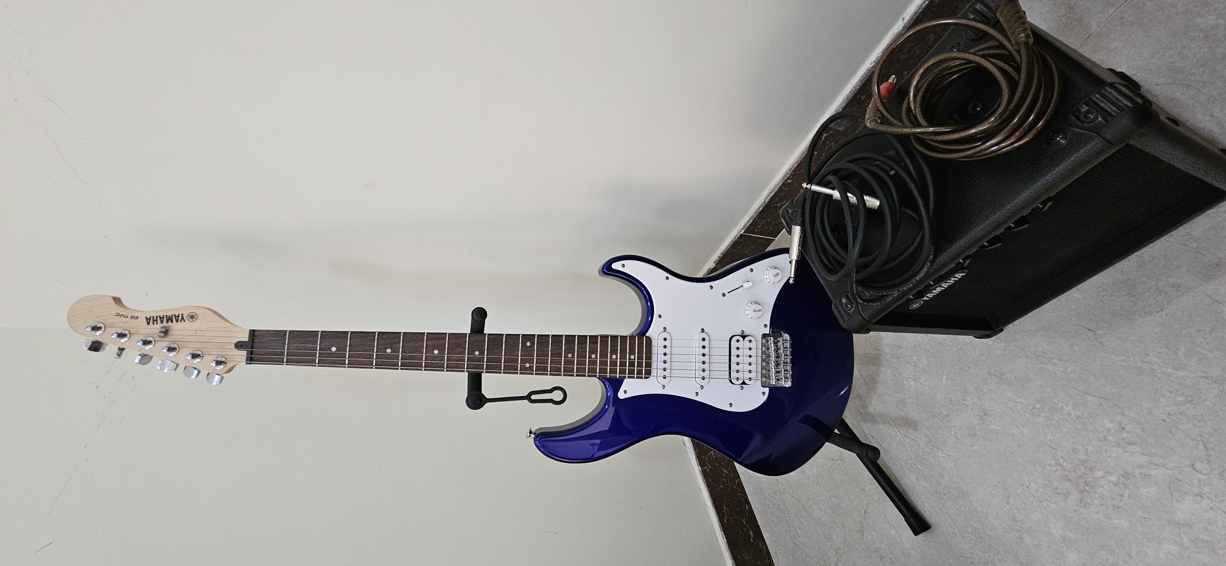 Yamaha EG112C Electric Guitar Set + GA-15 Amplifier – Like New - Image 9