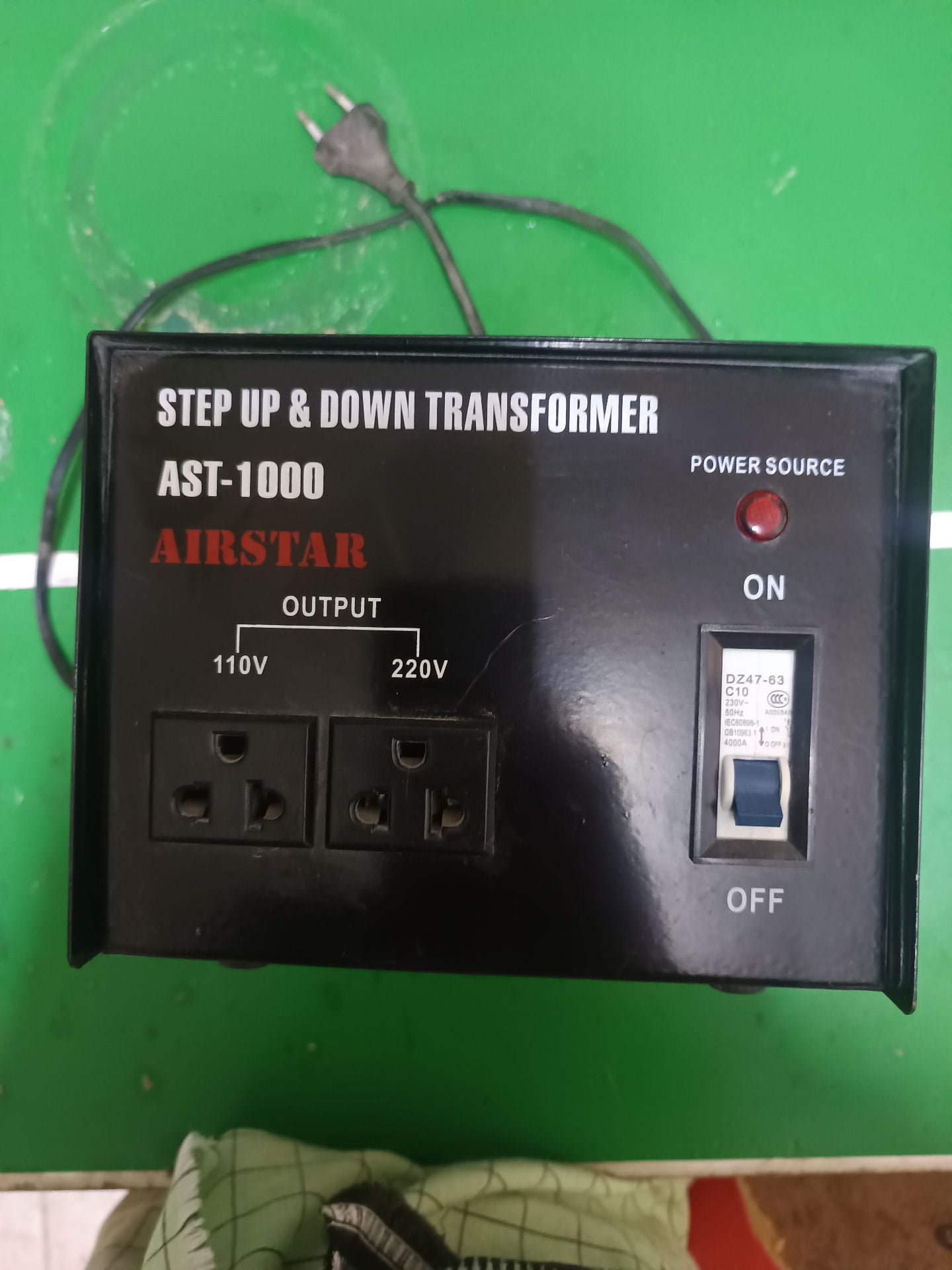 Voltage changing transformer  - Image 2