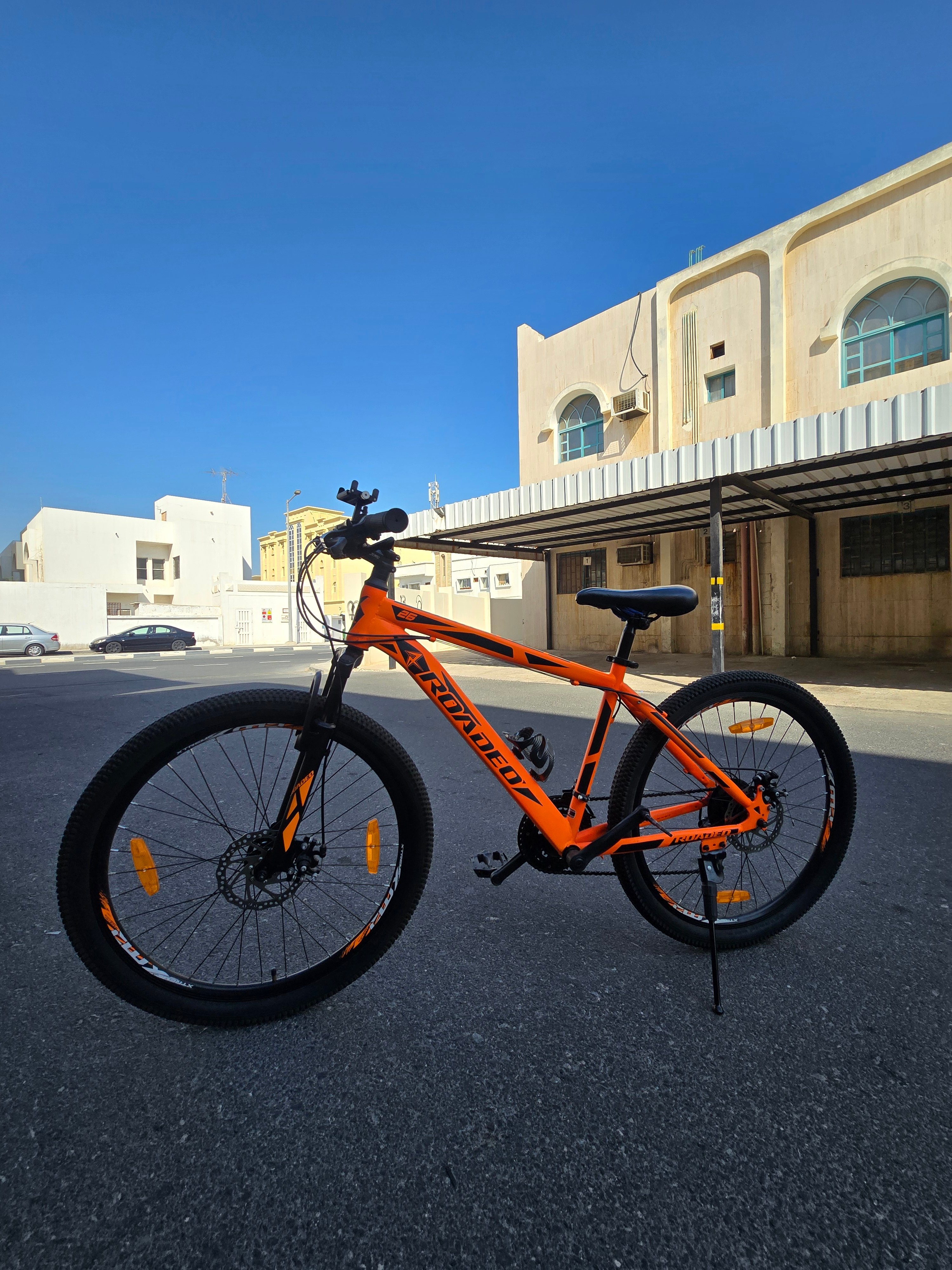 Hercules Roadeo Bicycle with Shimano Specs - Image 1