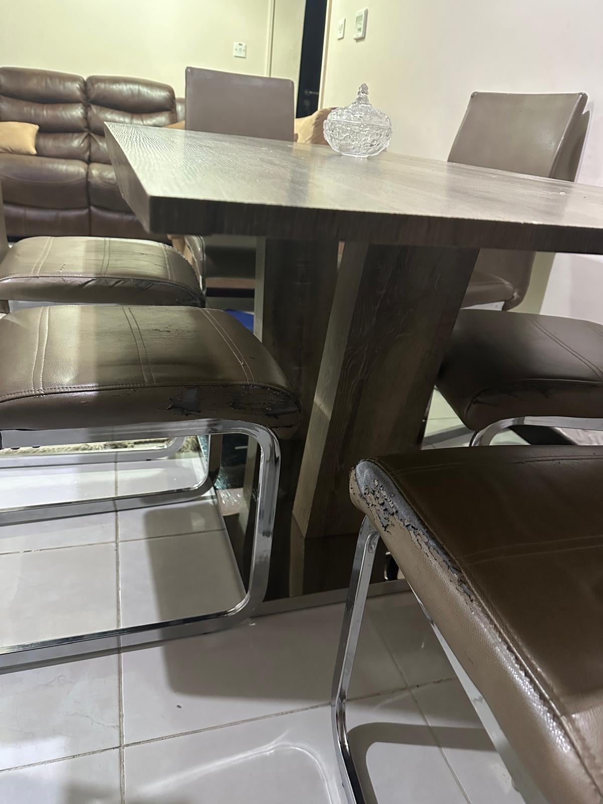 Dinning table with 6 chairs  - Image 2