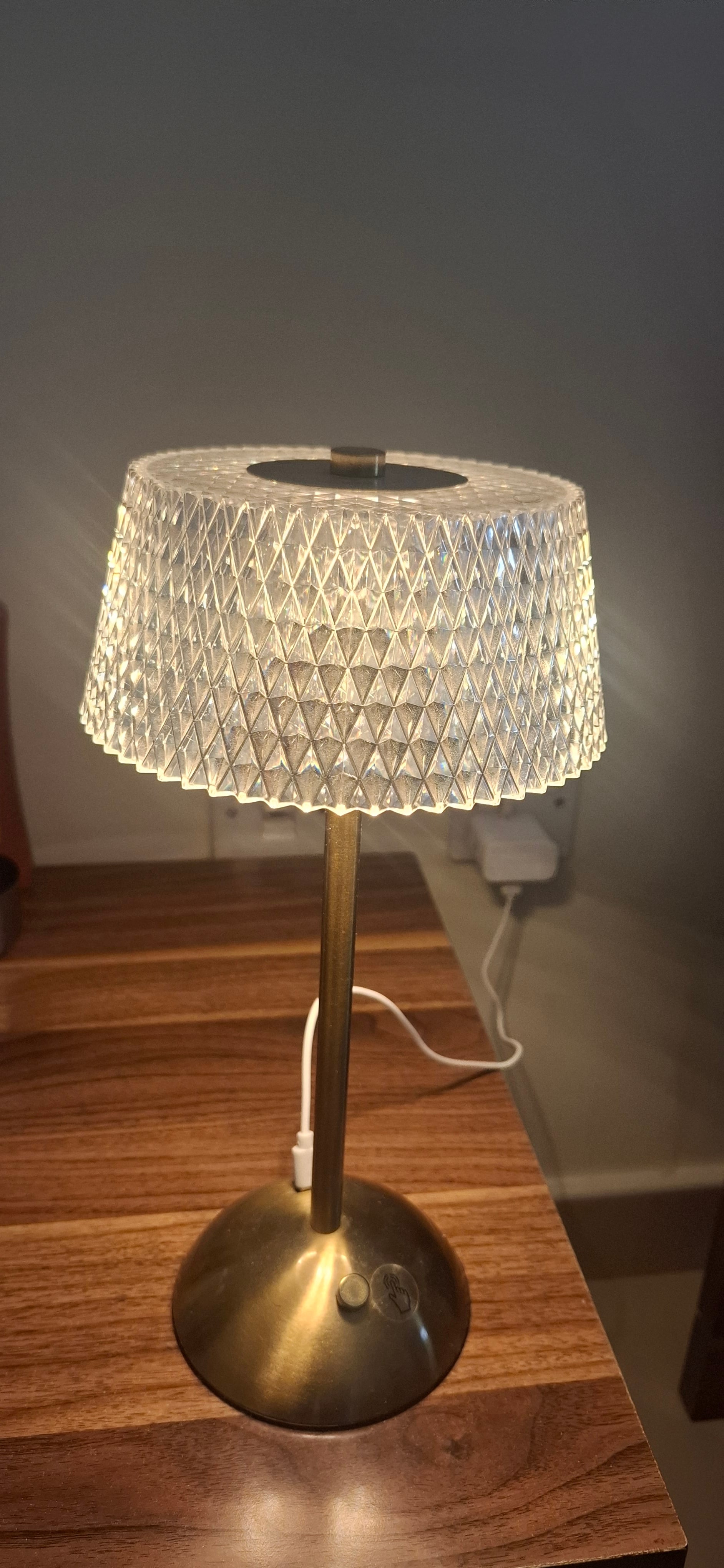 Wireless Table Bed Lamps  - Image 4