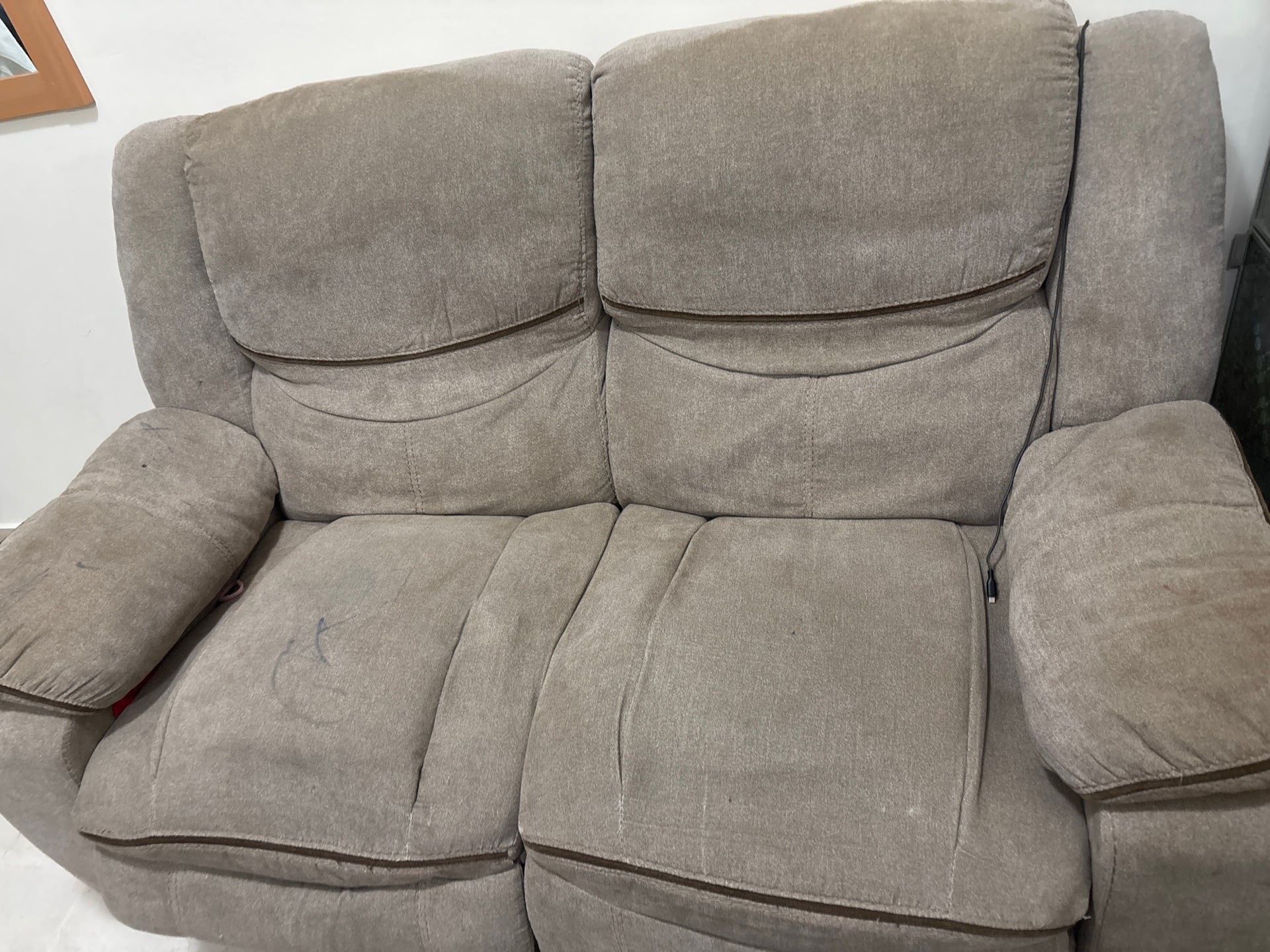 Ricliner Sofa - Image 5