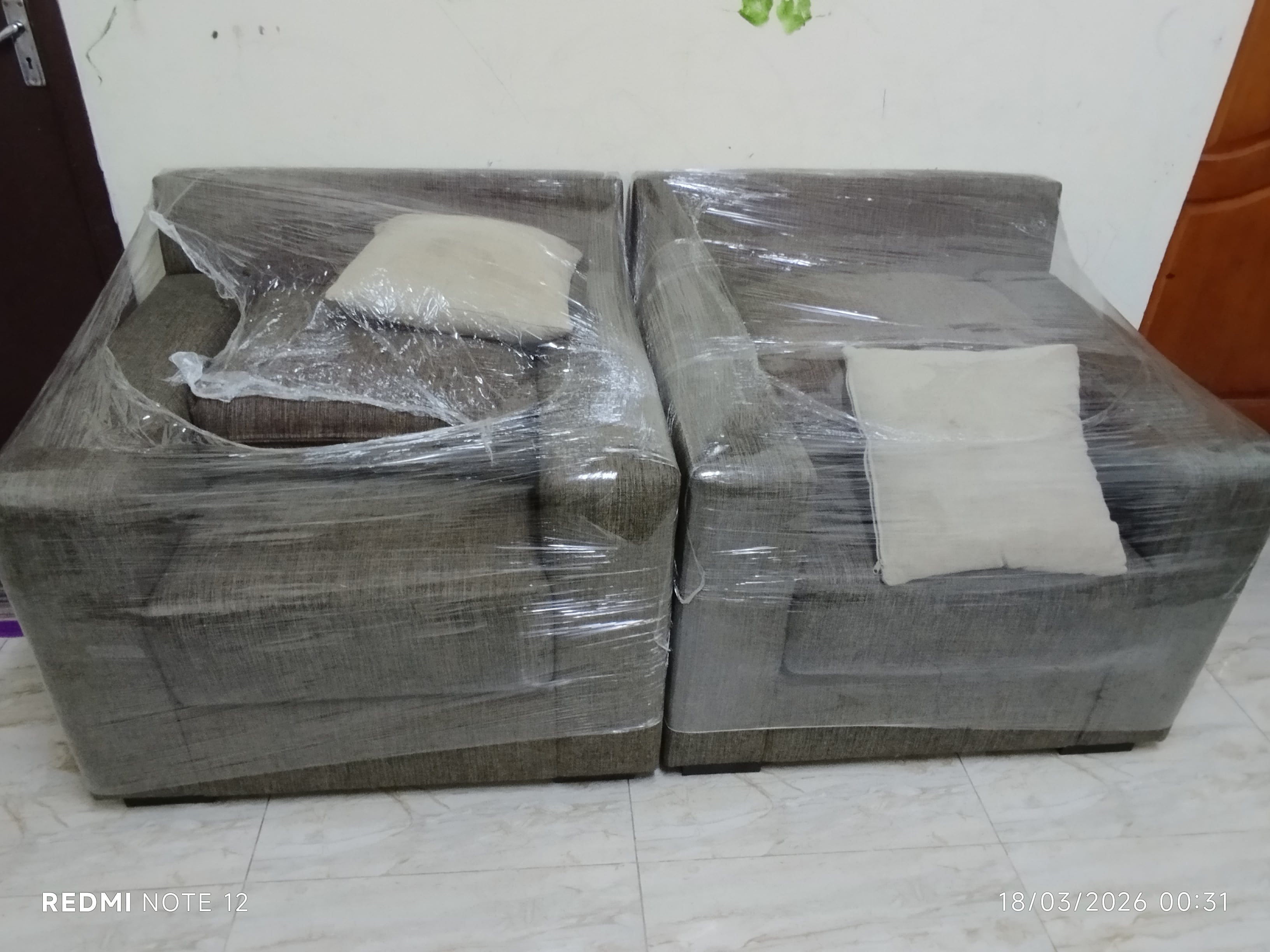 2 seater + 1 seater + 1 seater - Image 2