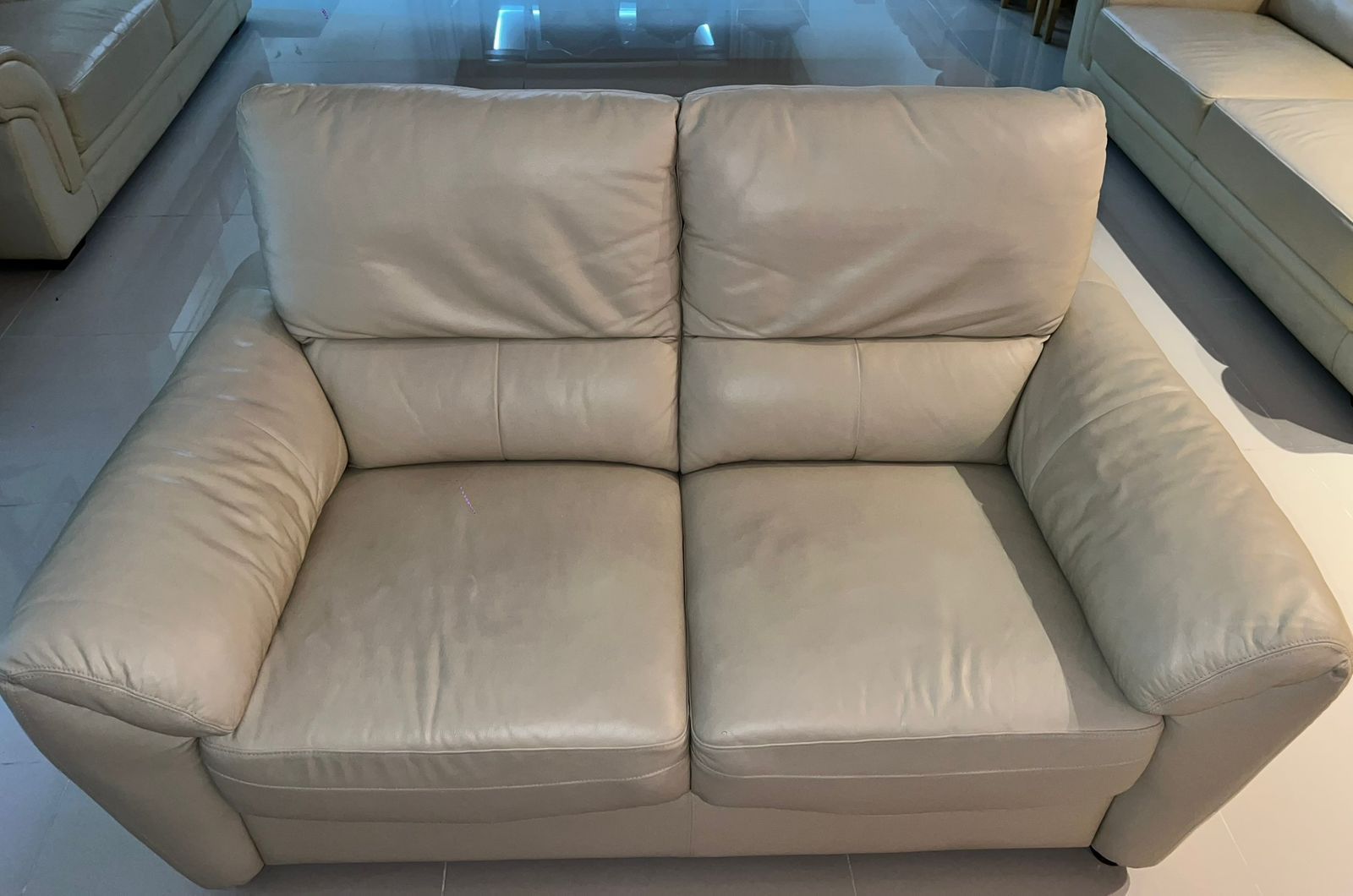 White leather sofas - Image 2