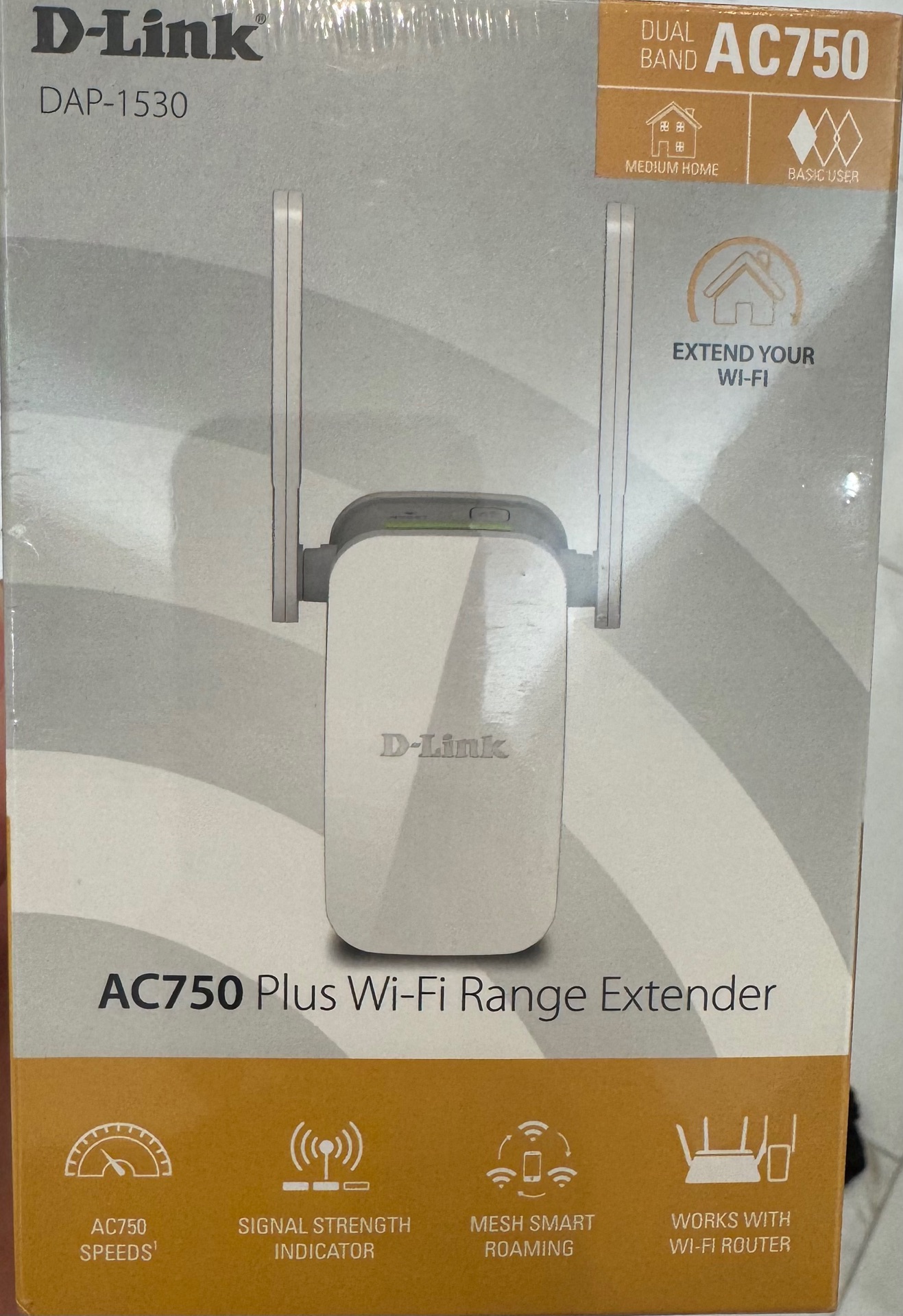 D-Link AC750 Plus Wi-Fi Range Extender (DAP-1530) - Image 1