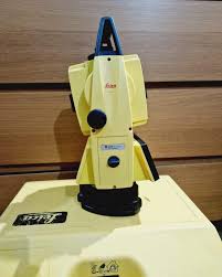 TOTAL STATION FOR SALE (BUILDER) - Image 1