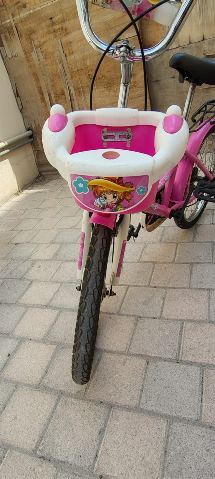 Girl's bicycle  - Image 3