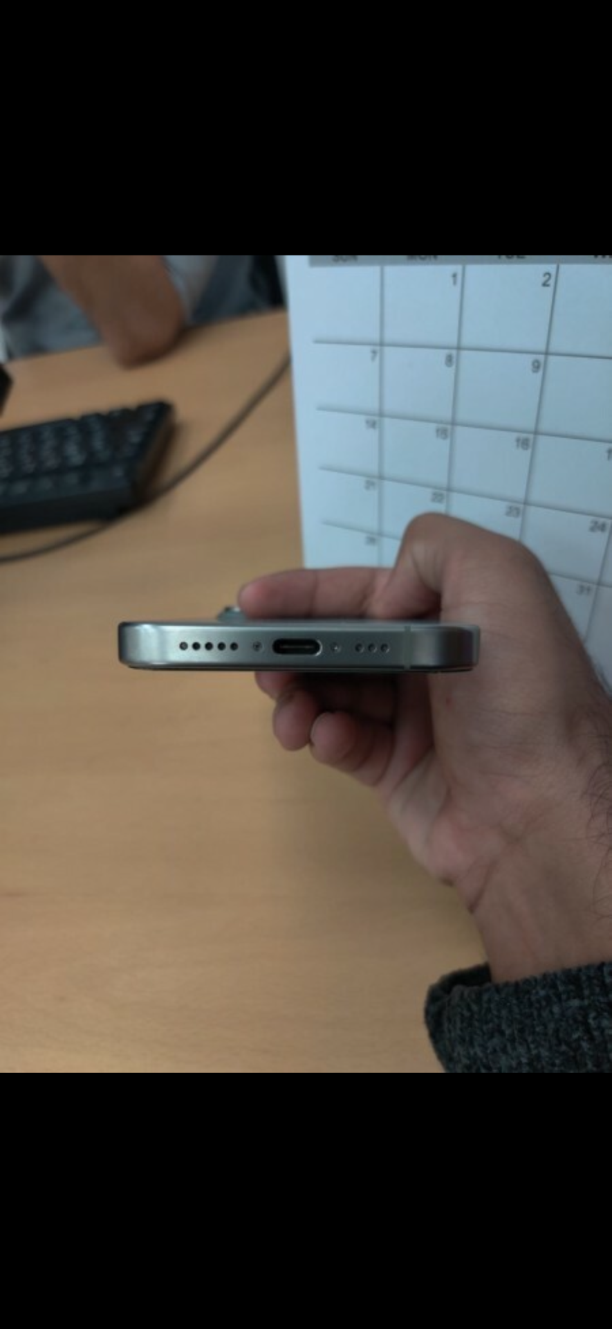 I Phone 15 Pro Max same new   آيفون ١٥ برو ماكس  - Image 2
