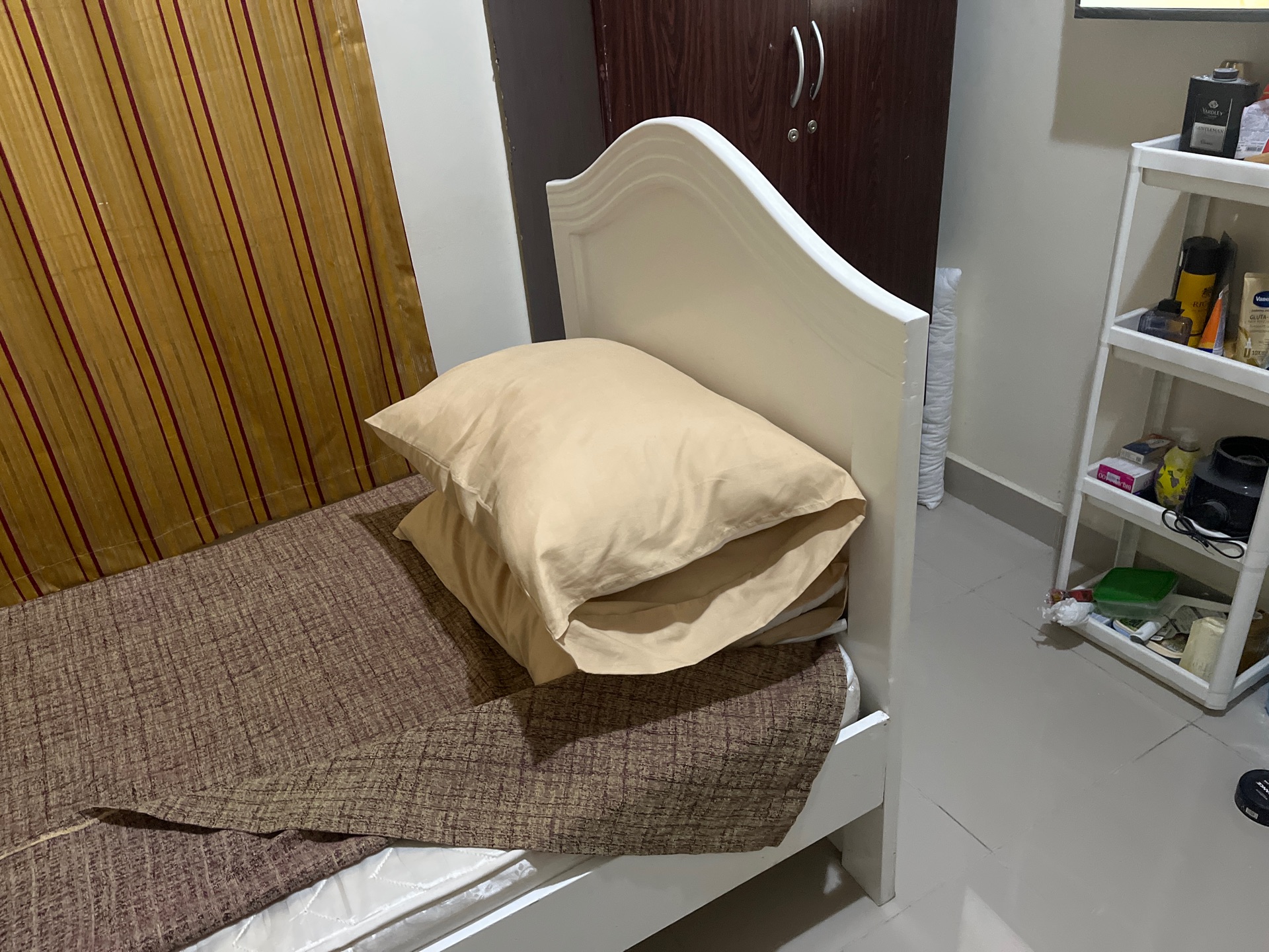 Used bed frame  - Image 4