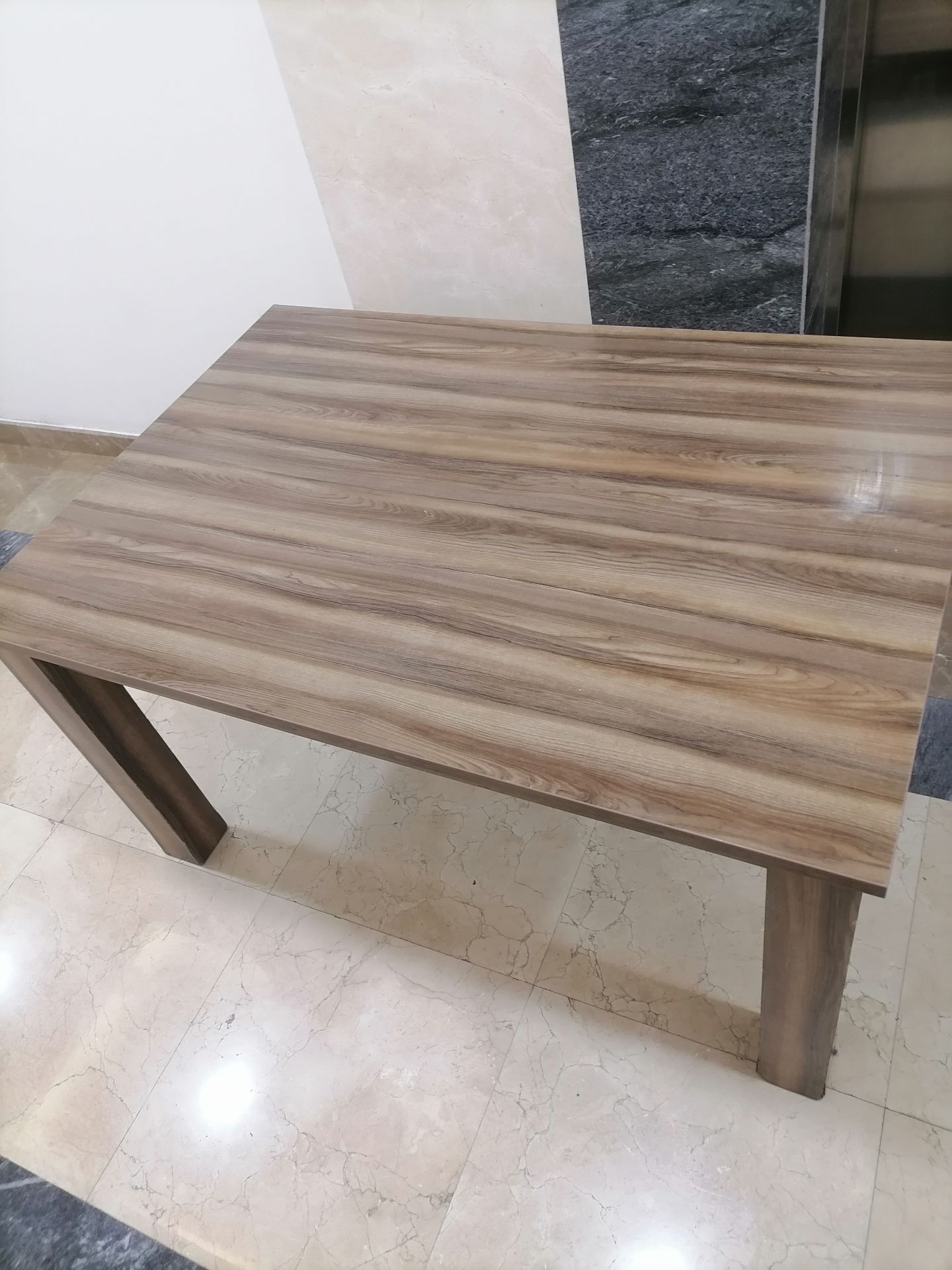 WOODEN DINNING TABLE  - Image 4