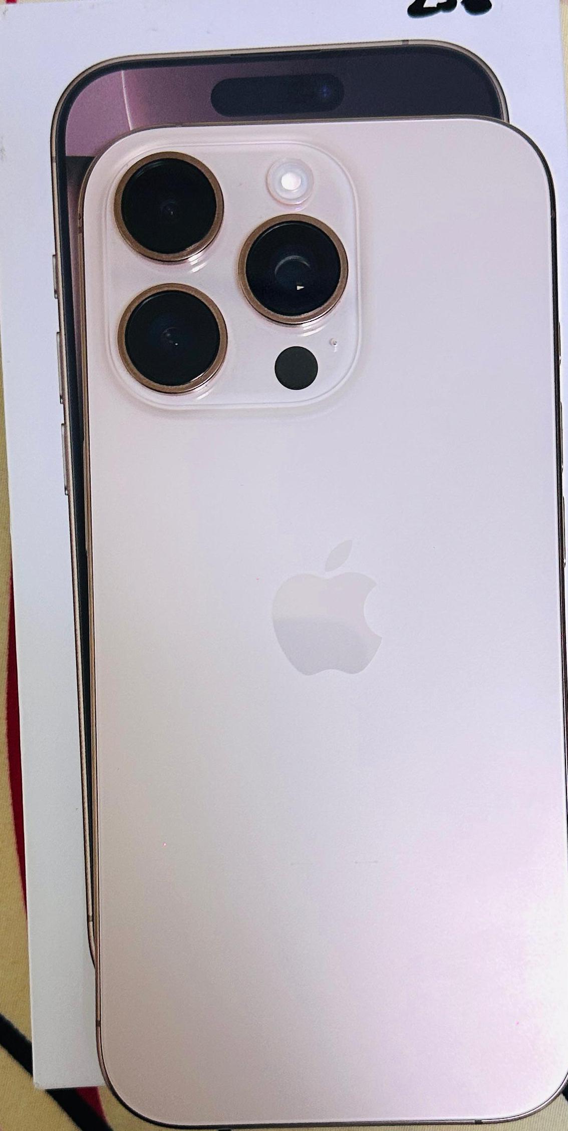 IPhone 16 Pro 256 for sale I Qr 3300 - Image 3