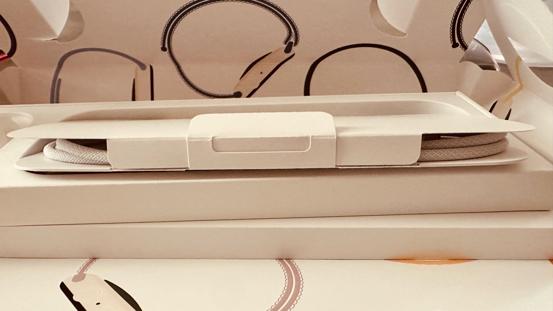 Apple Watch 3 SE - Less than a month old - Image 7