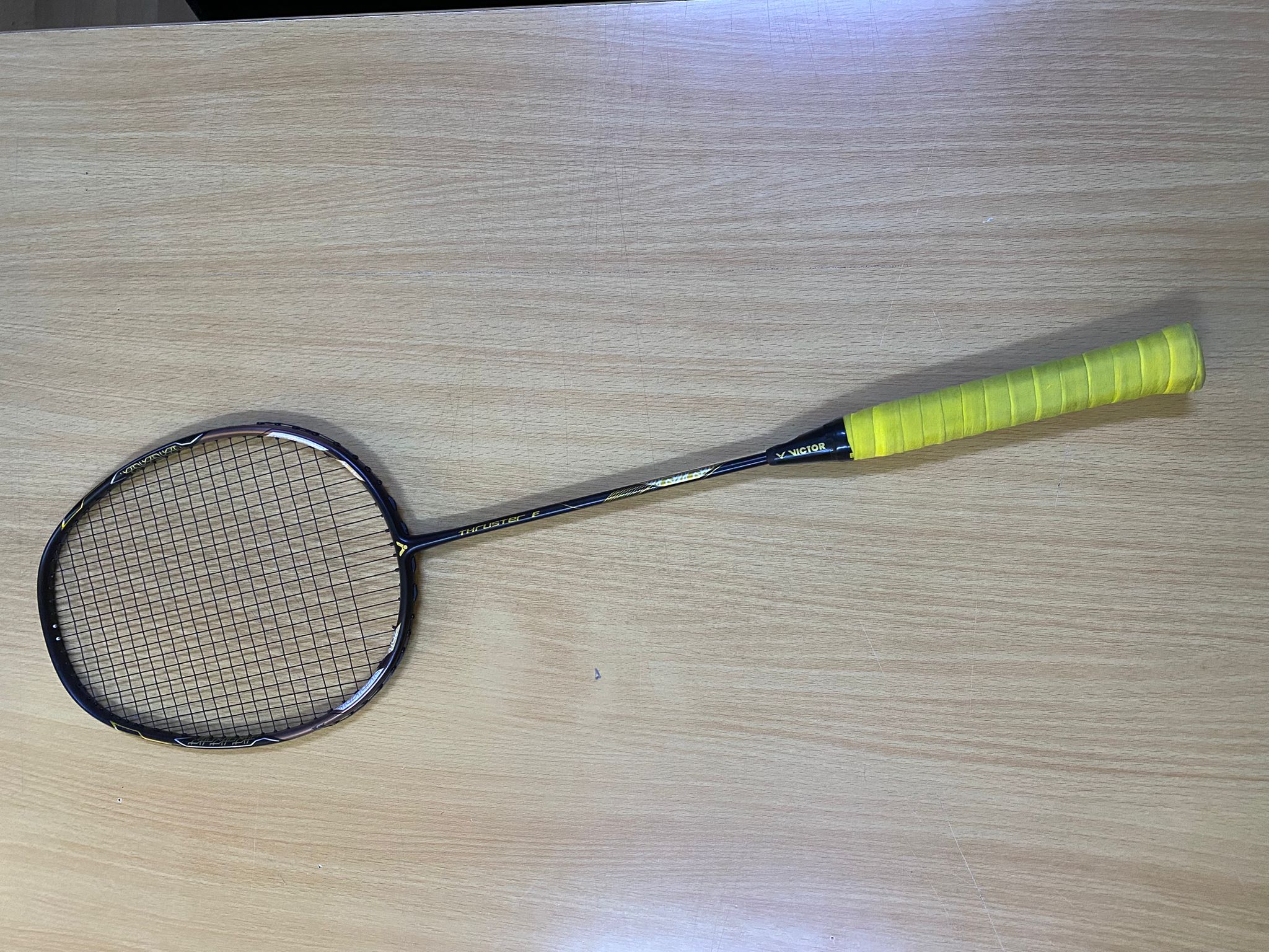 Victor Thruster Badminton Racket - Image 3