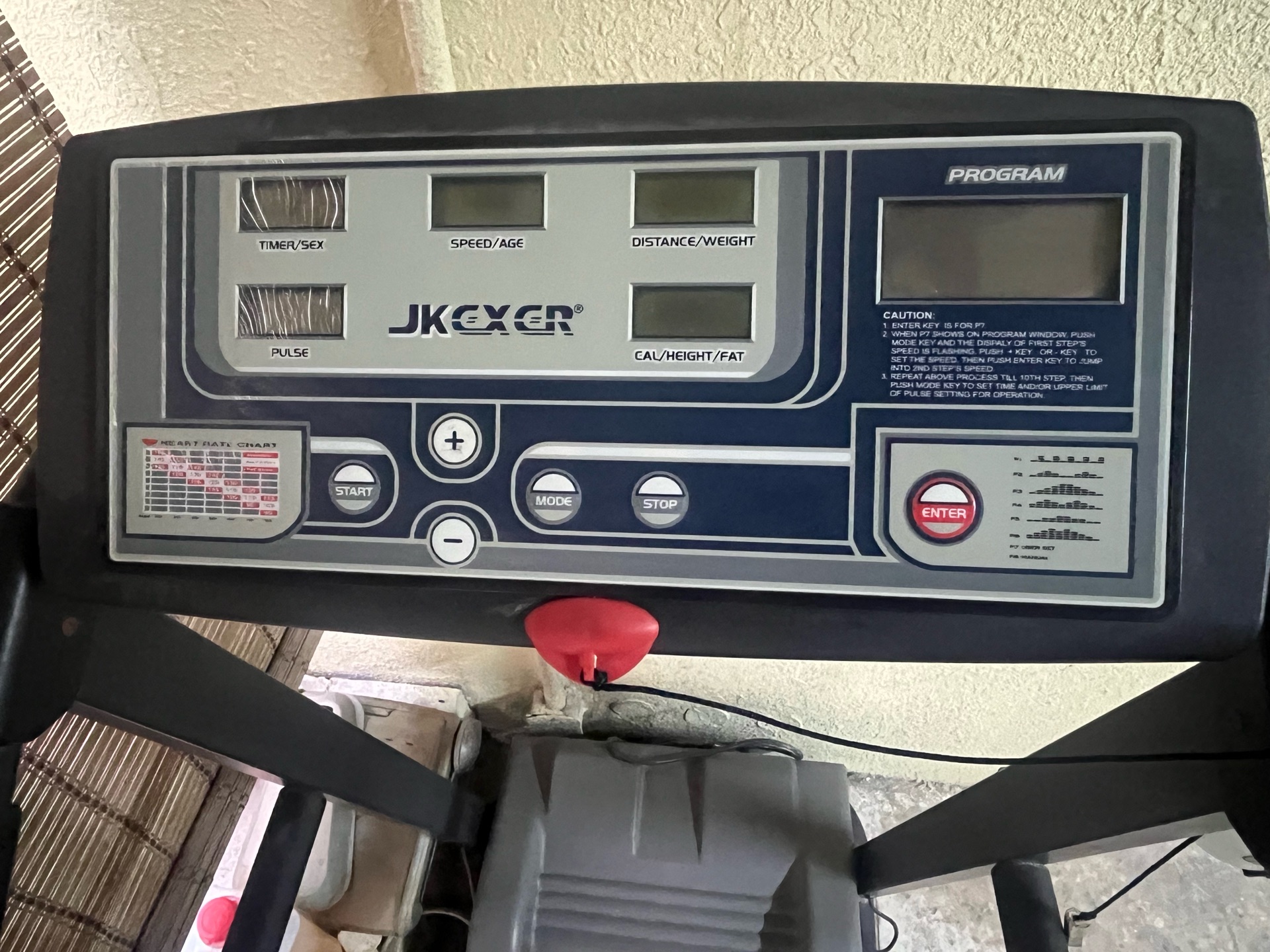 Treadmill / Foldable / Needs Belt Replacement for running activities   - Image 3