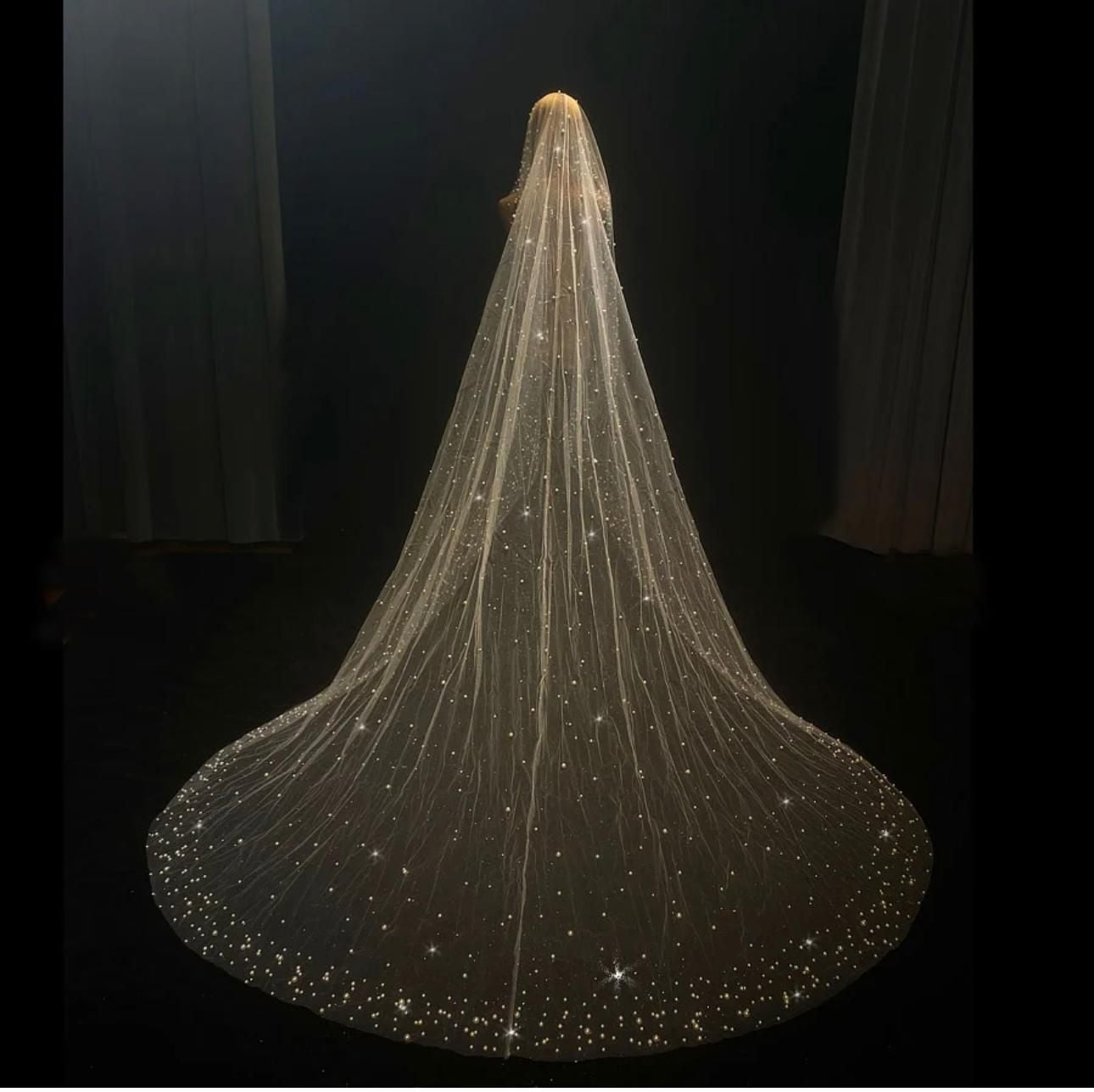 Wedding dress - Image 1