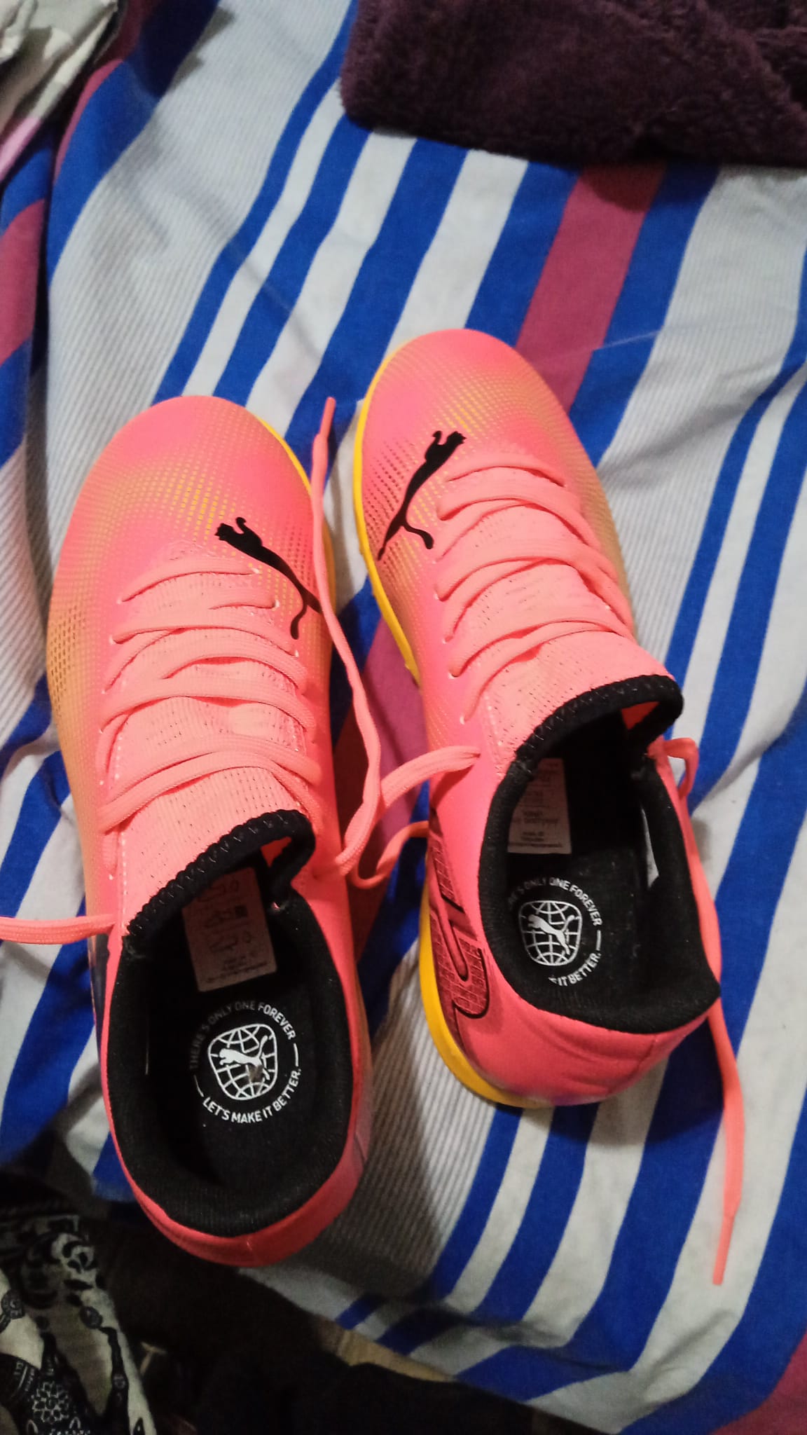 Puma boots for sale - Image 5