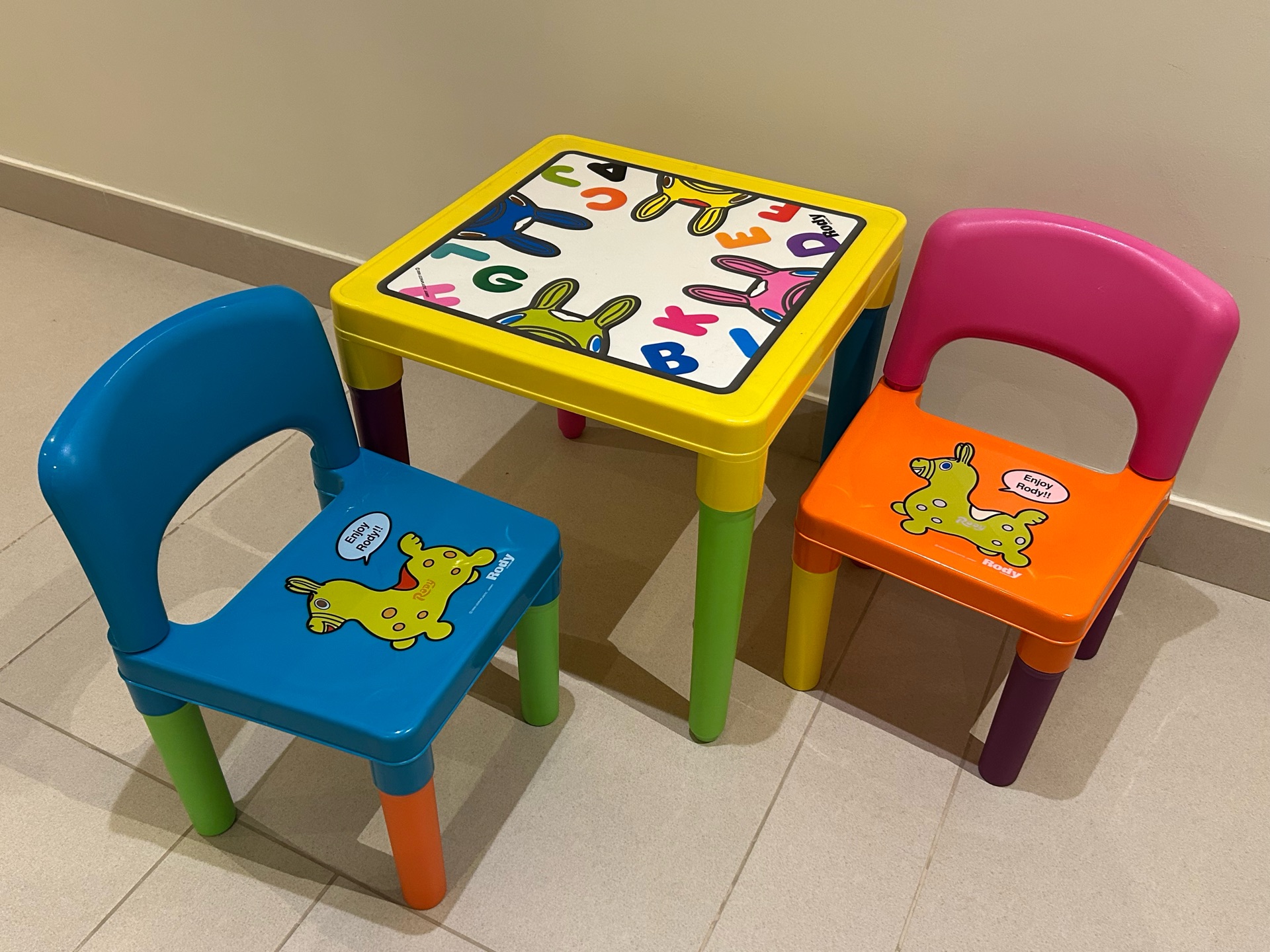 Rody - Table & Chair Set - Image 2