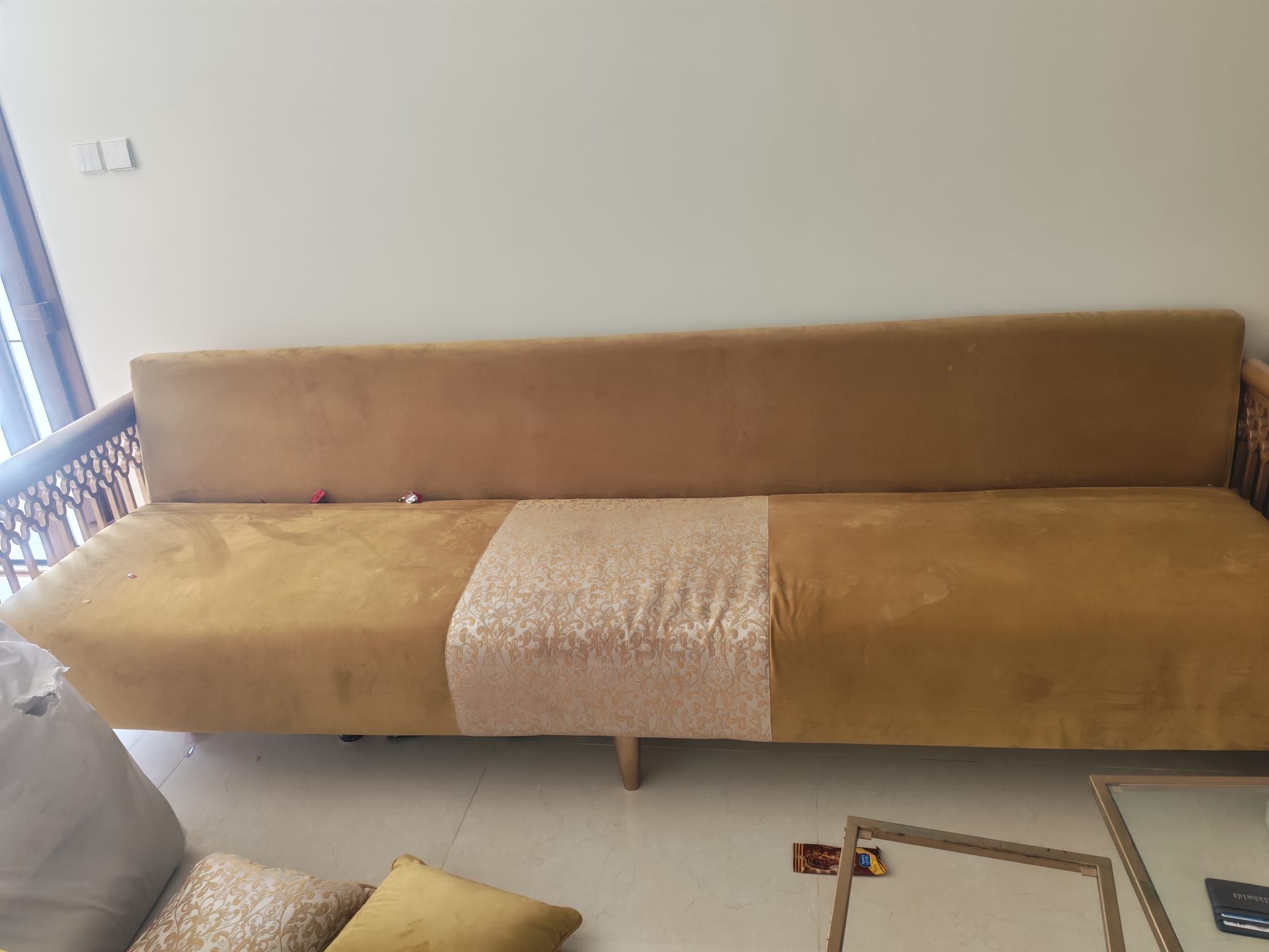 Urgent sale - Image 1