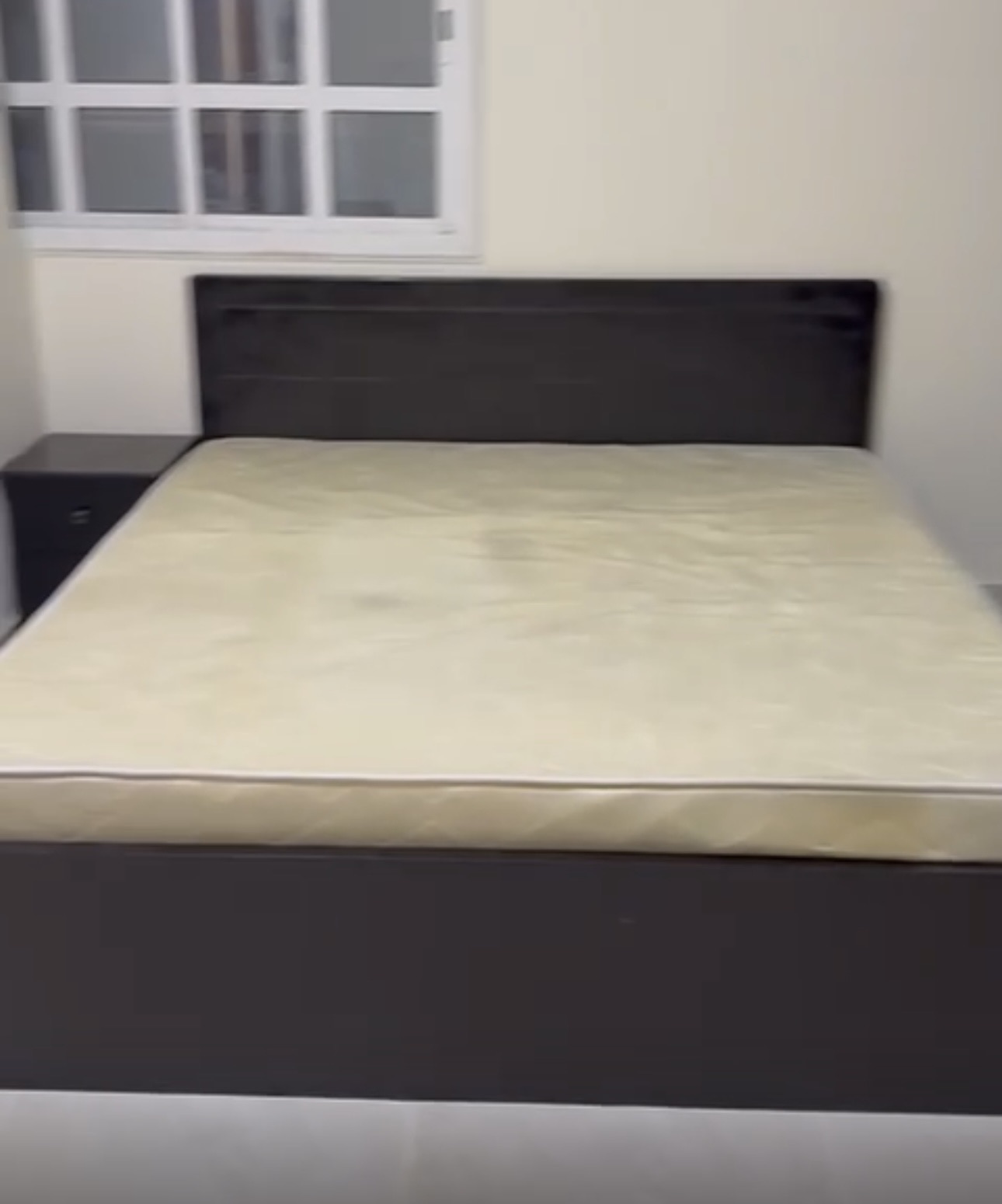Bedroom set for sale - Image 1