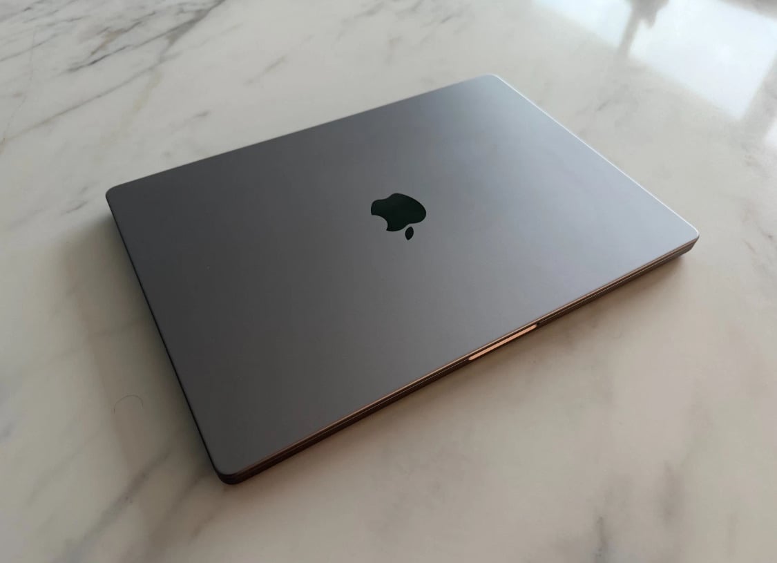 Macbook M1 Max 16” 64R 2TB - Image 5
