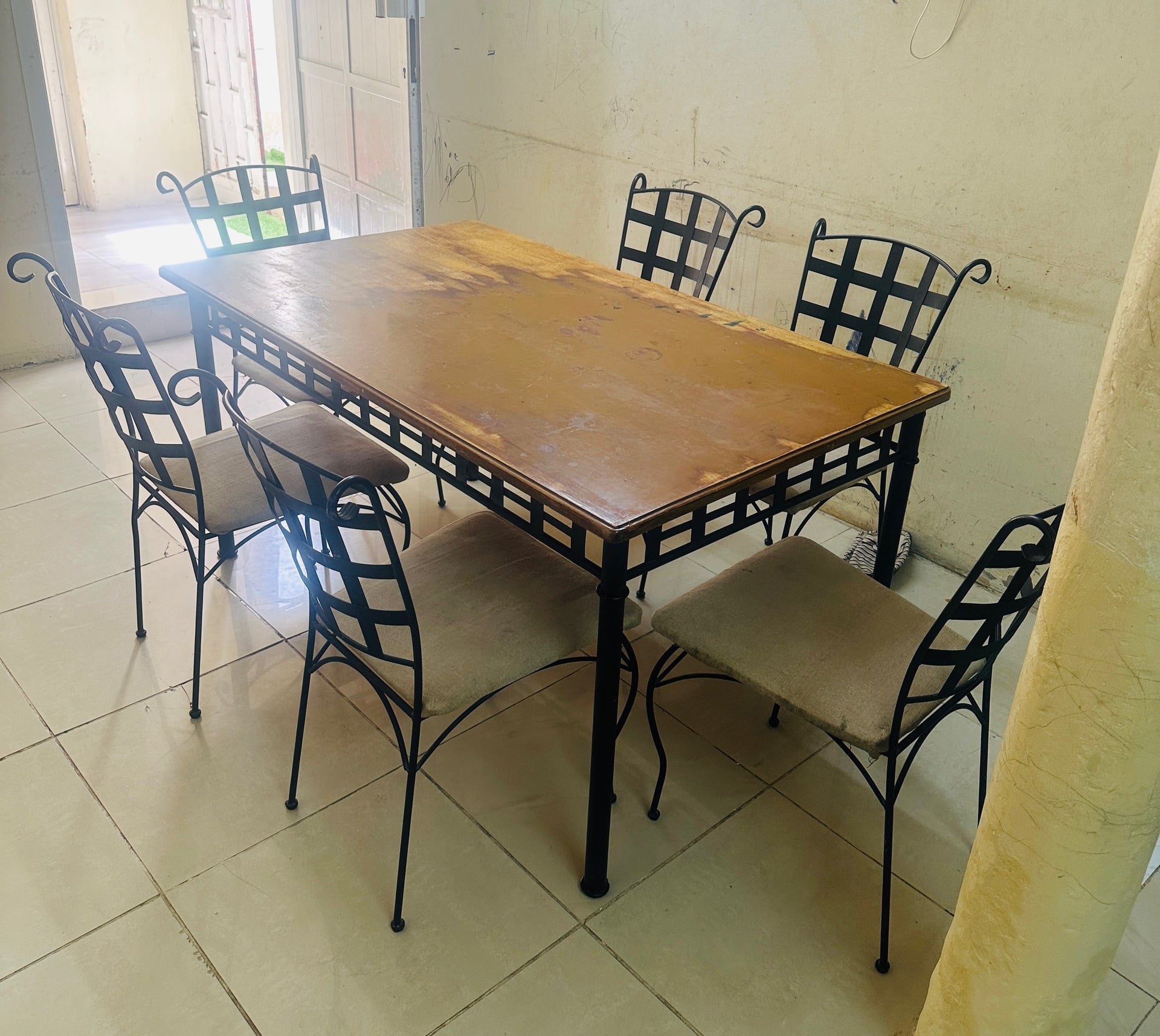 Table with chair - Image 1