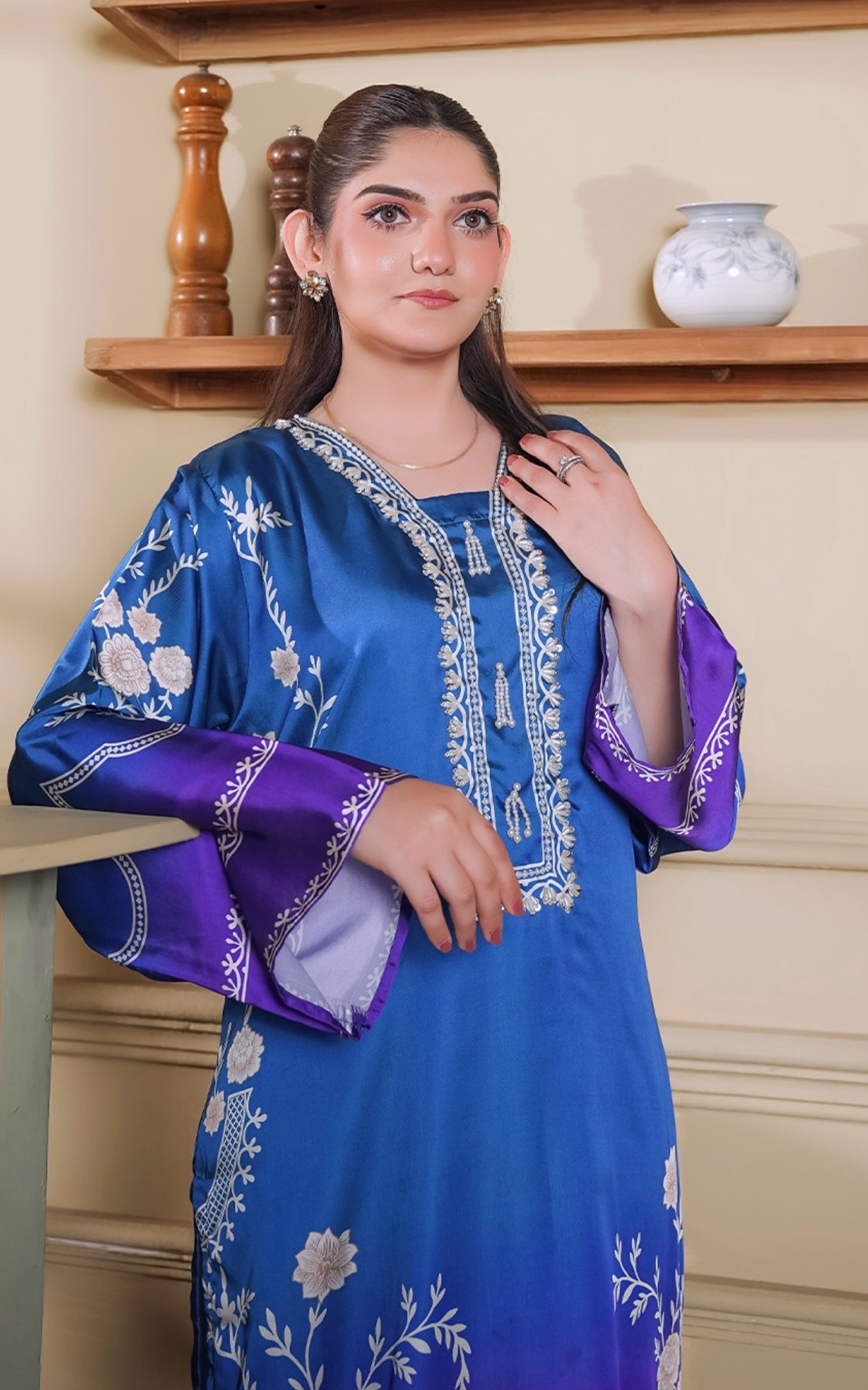 Silk dresses - Image 2