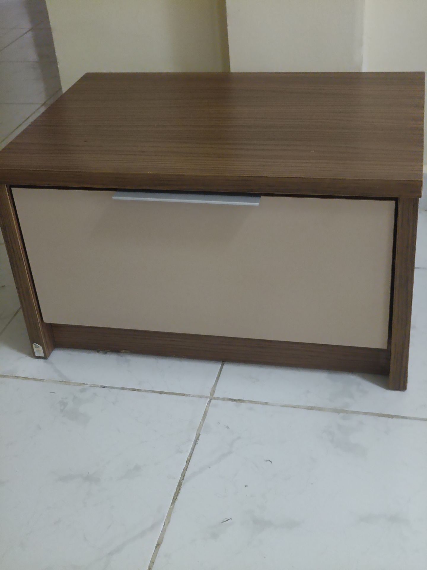 Side table, drawer and cups - Image 2
