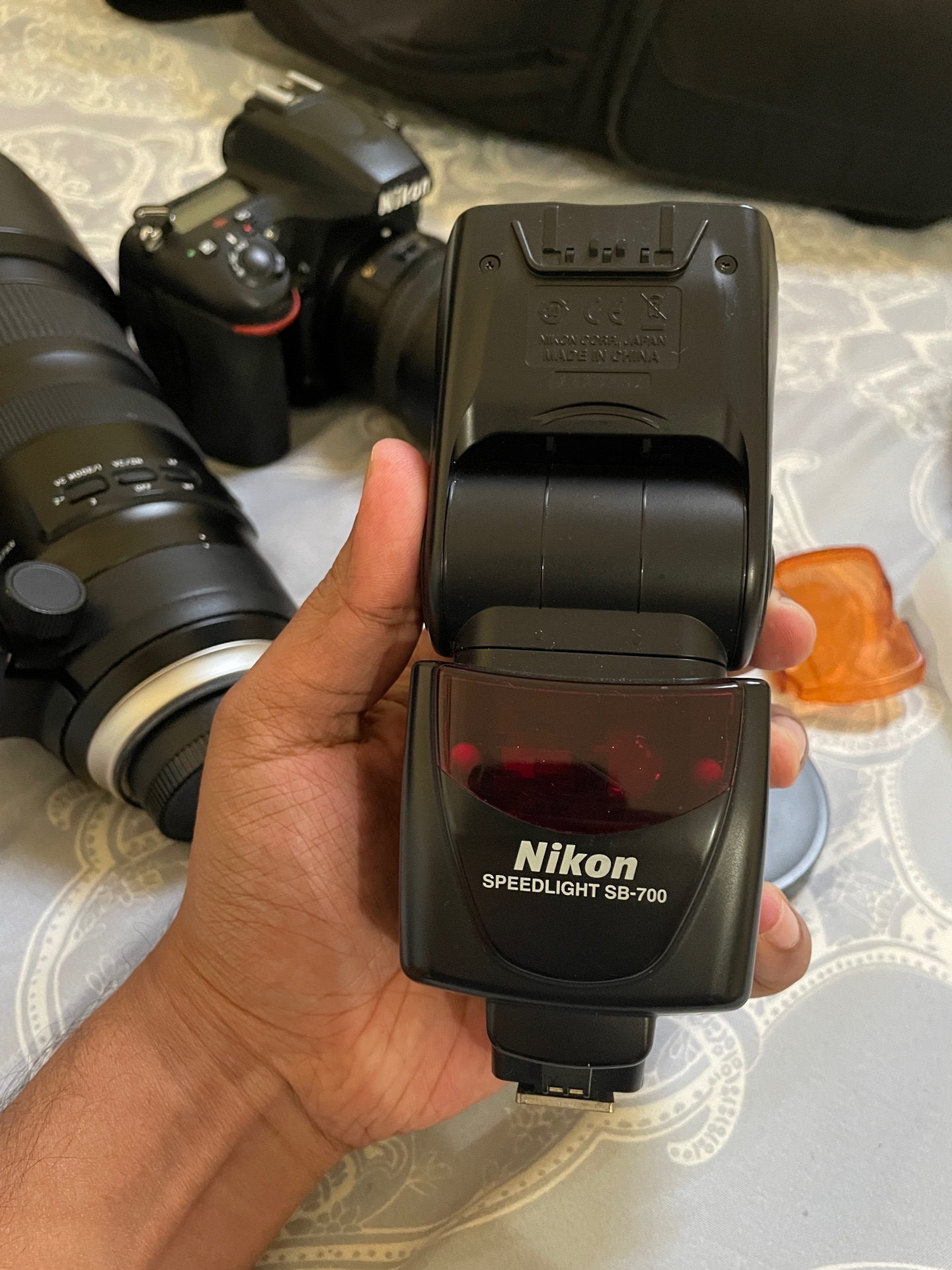 Nikon SB 700 Flashlight  - Image 2