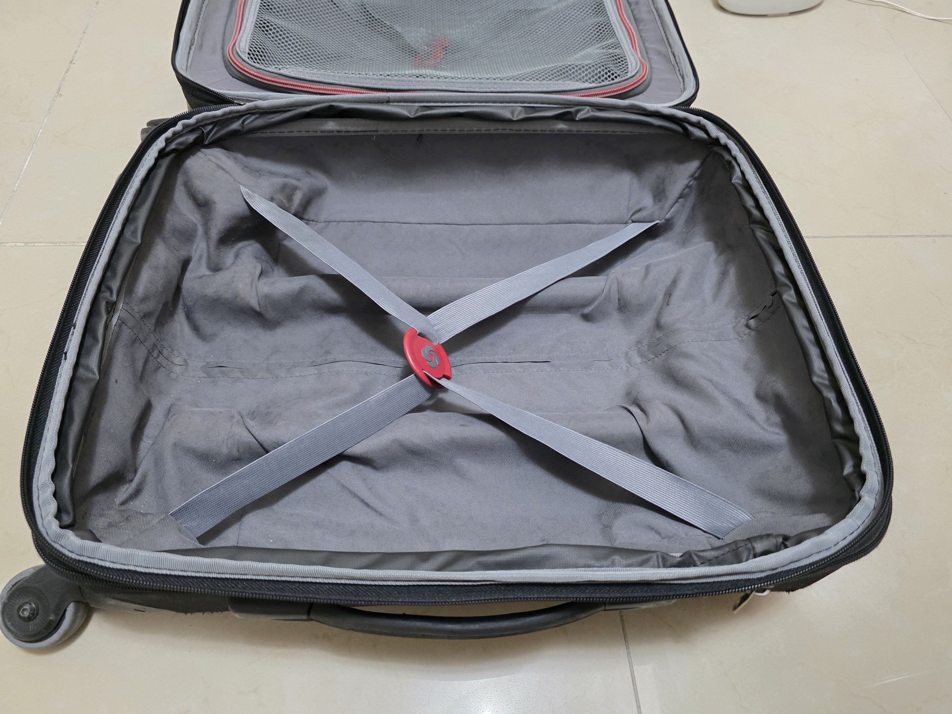 Samsonite Cabin Size Suitcase – 4 Wheels, TSA Lock - Image 7