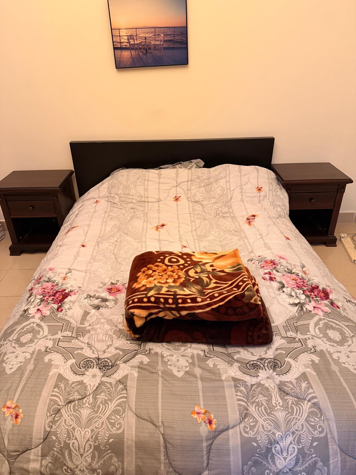 Bed with Mattress & Side Drawer - Image 4