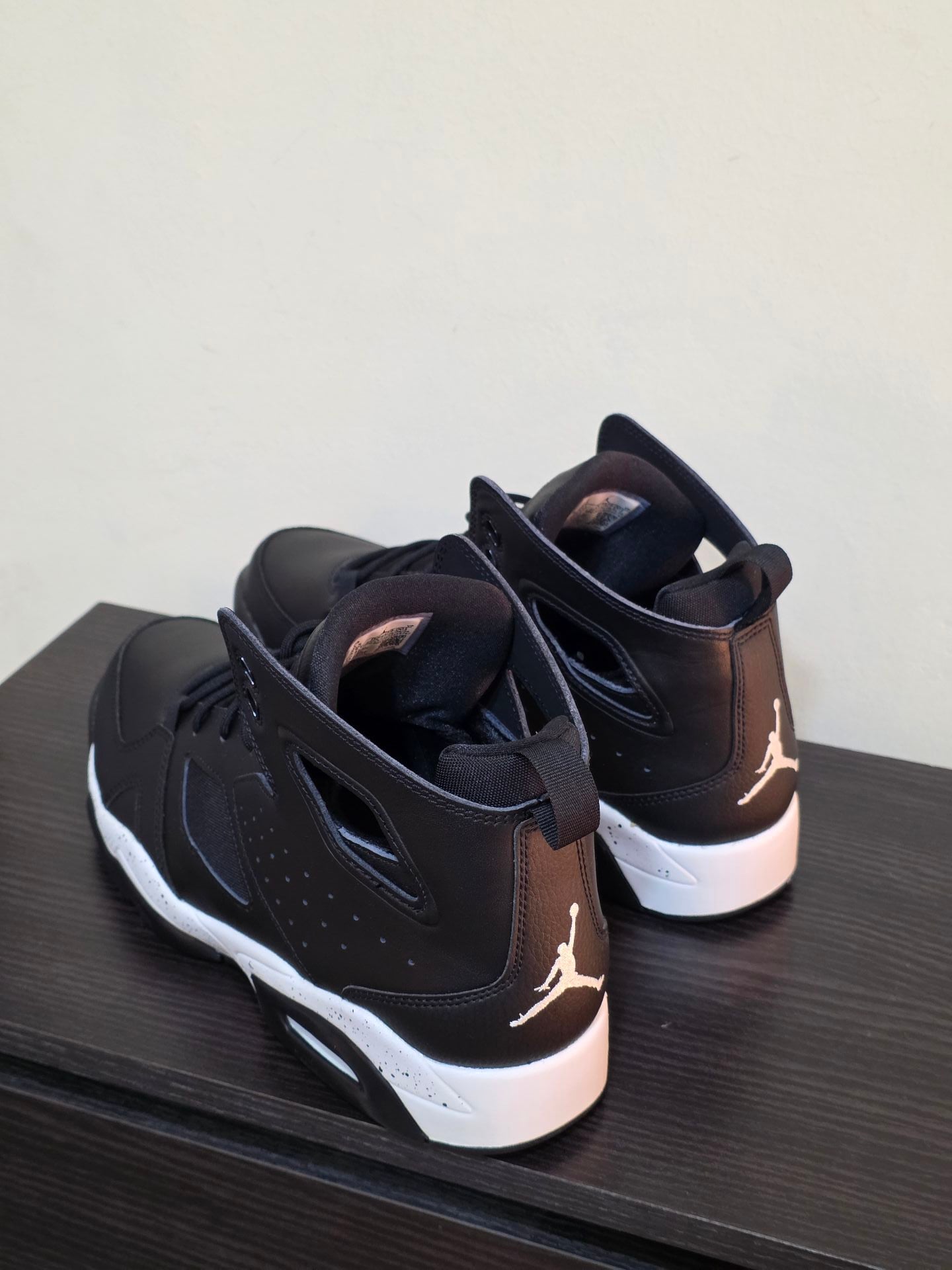 Air Jordan Brand new Size 10 - Image 3