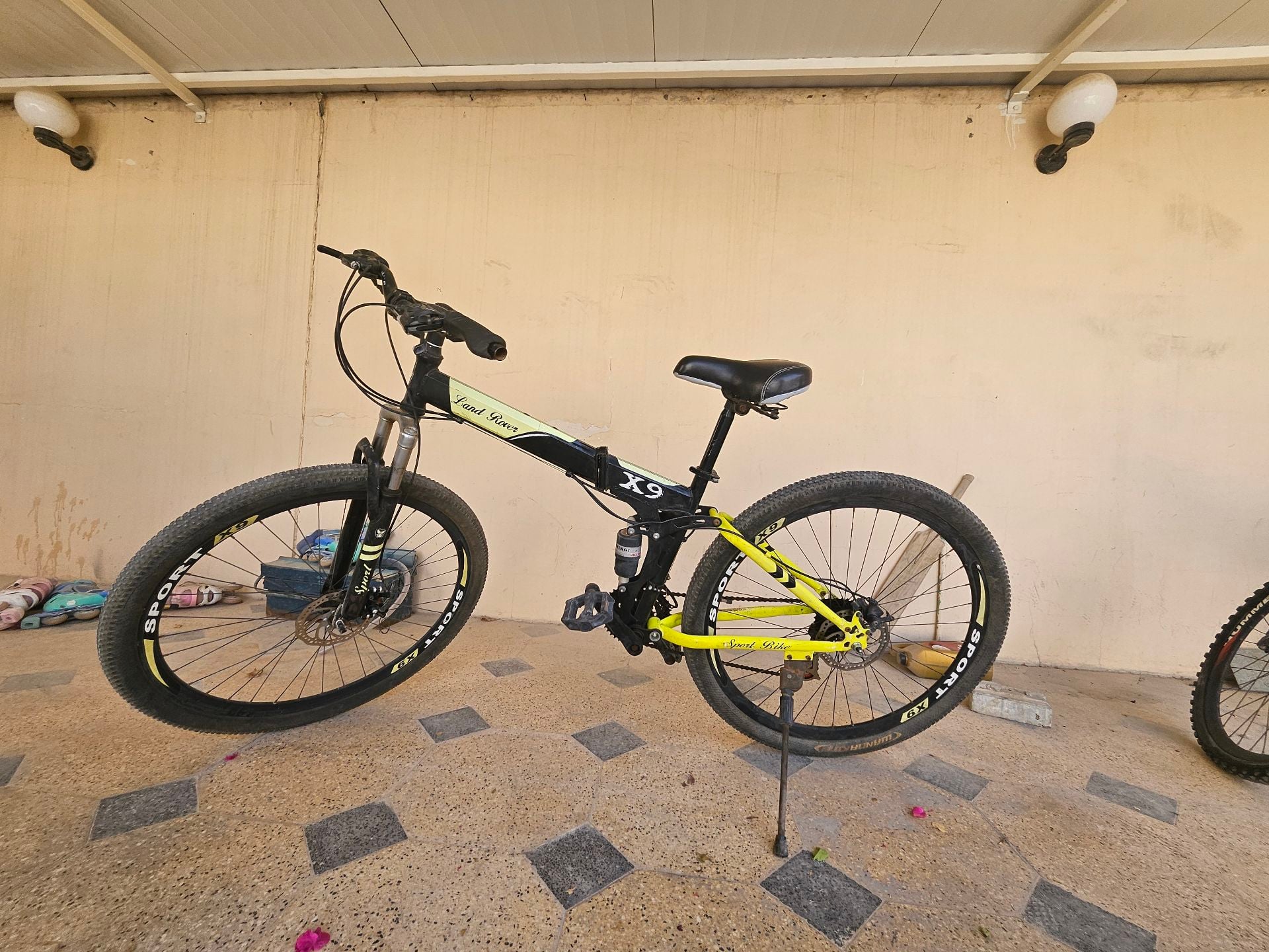 Land Rover X9 Folding Mountain Bike - Image 3