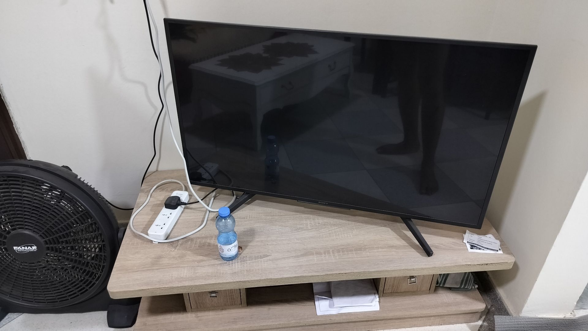 TV - Image 2