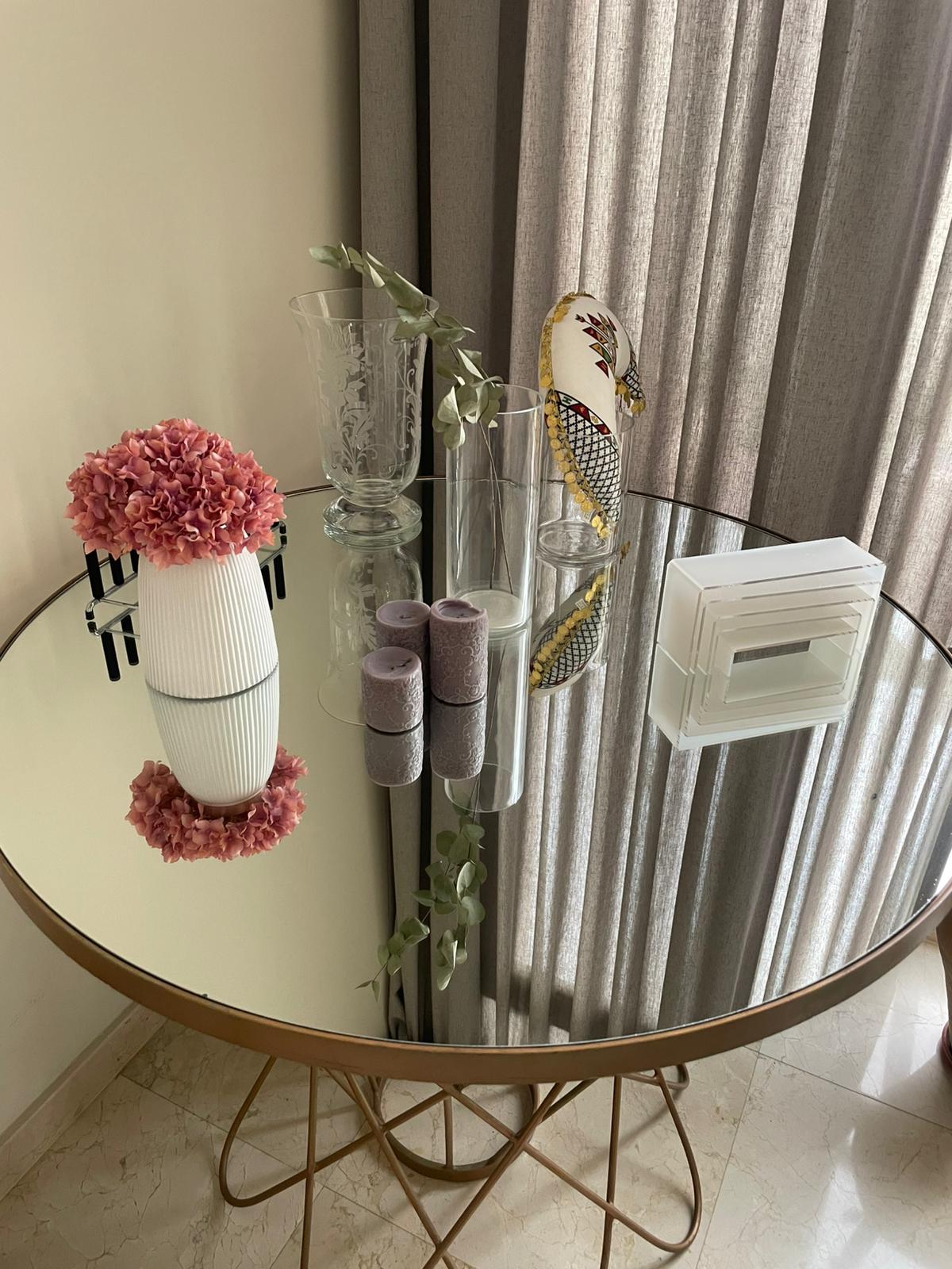 Round Table with Mirror - Image 3