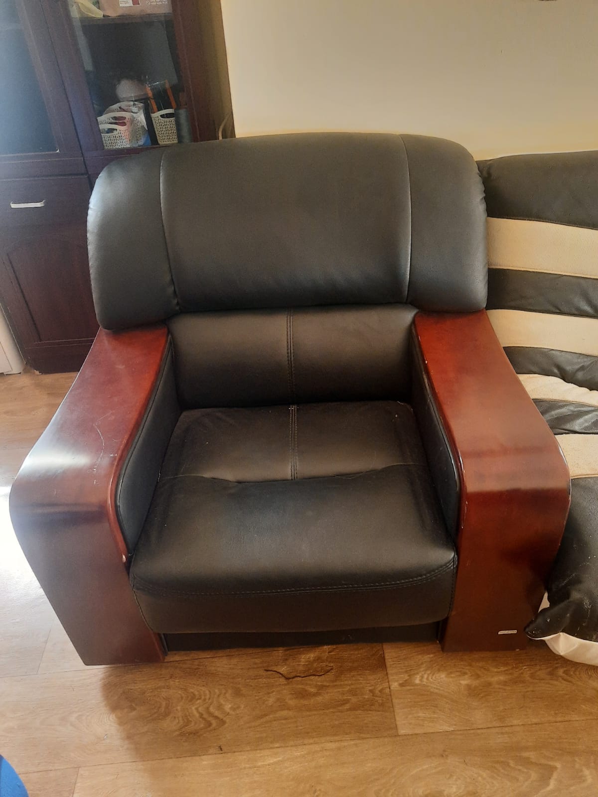 Sofa for Sale - Image 2